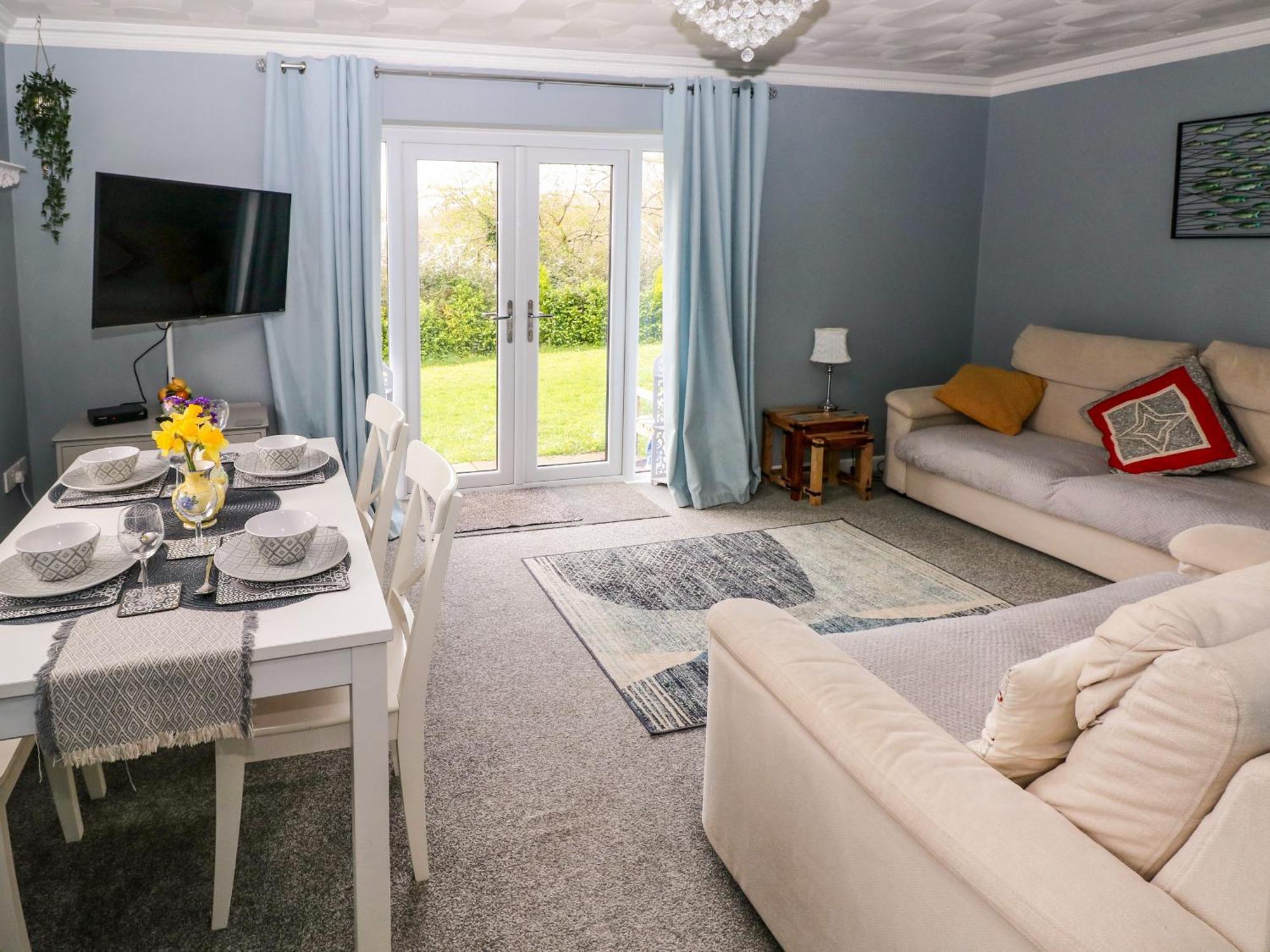 Clicketts Court Apartment Tenby