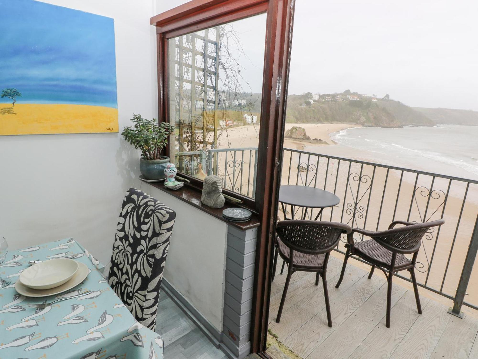 4 Apartment