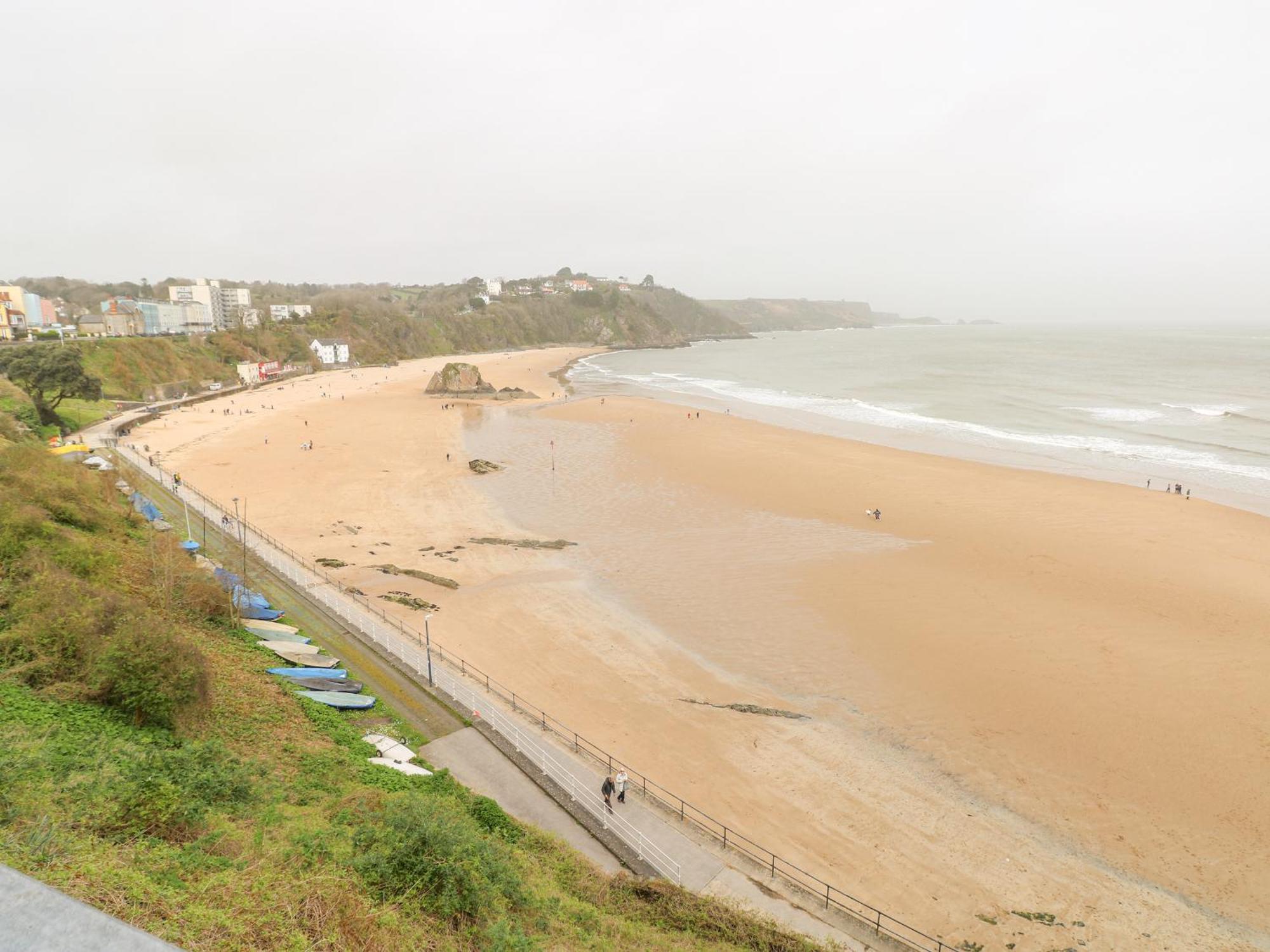 4 Apartment Tenby