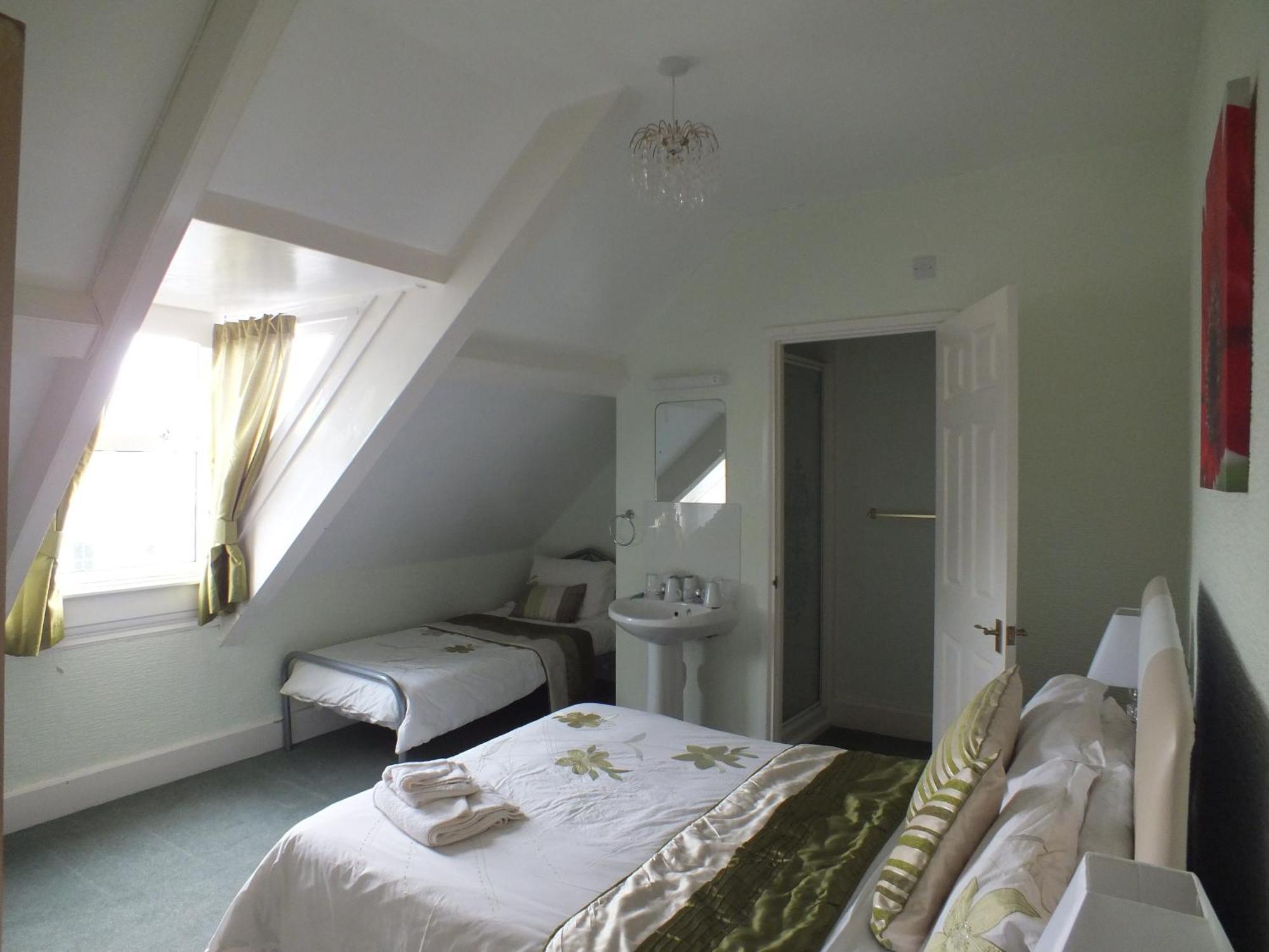 Guest house Taormina Tenby