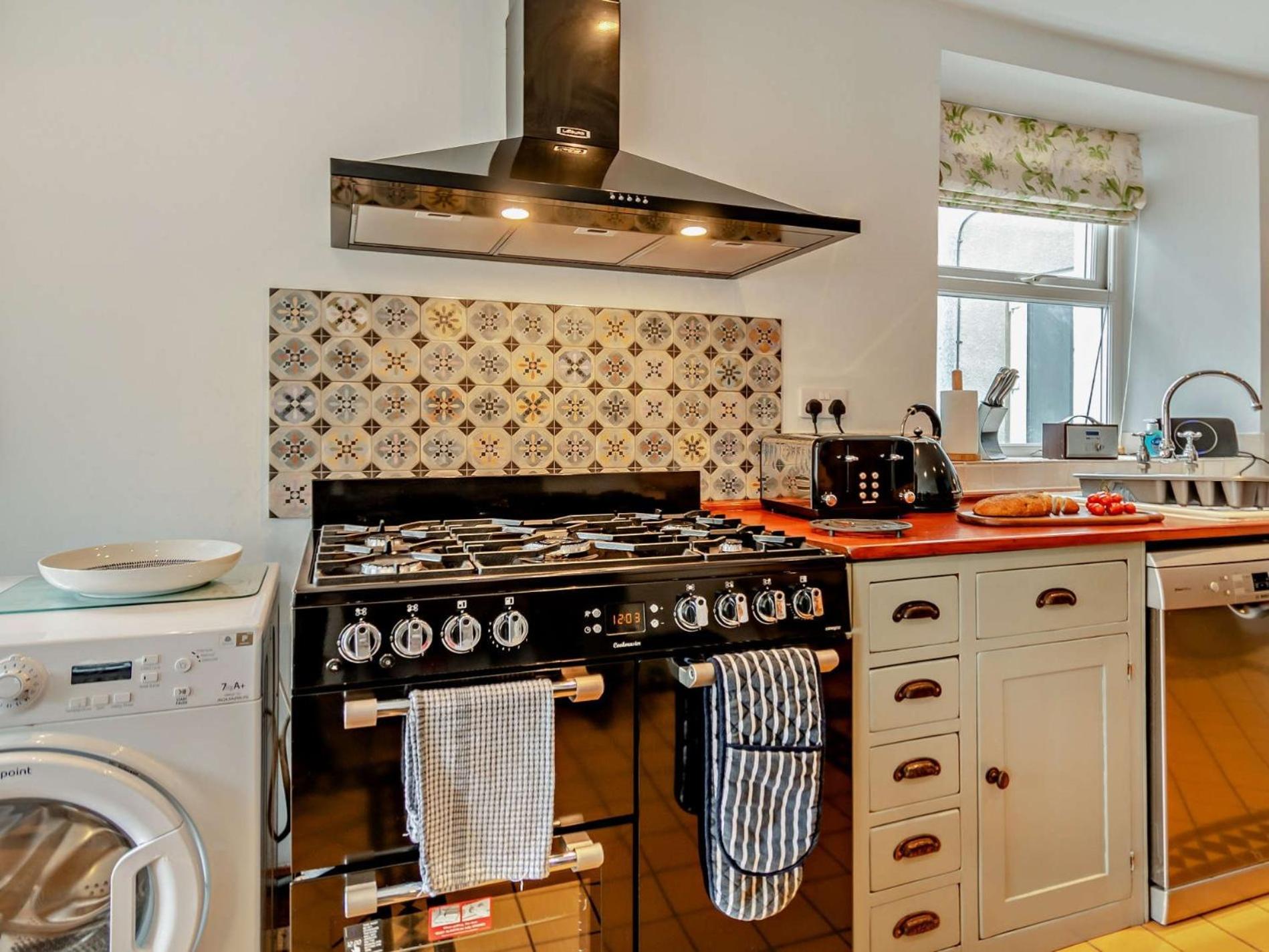 4 Bed In Fb193 Holiday home
