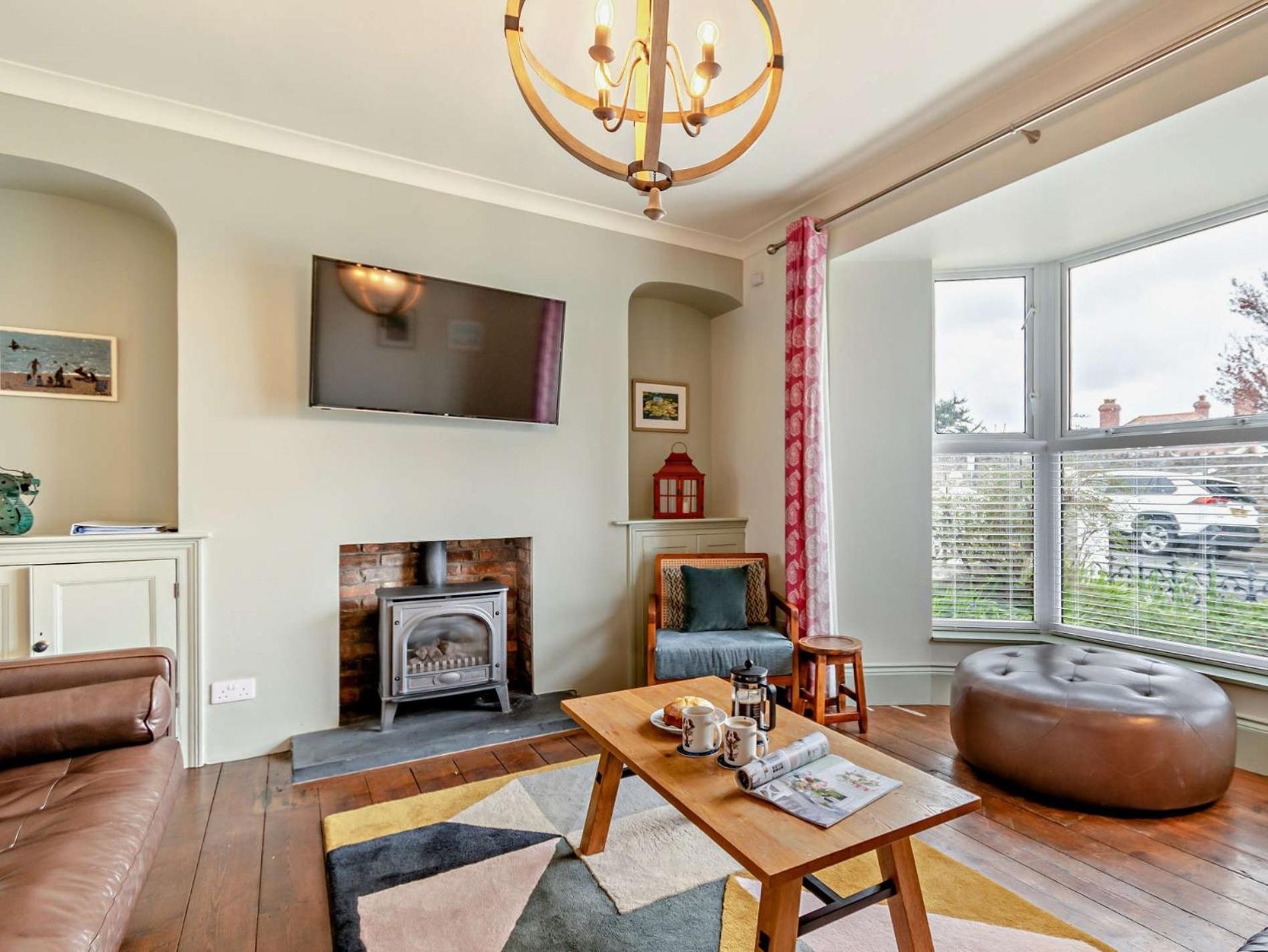 4 Bed In Fb193 Holiday home Tenby
