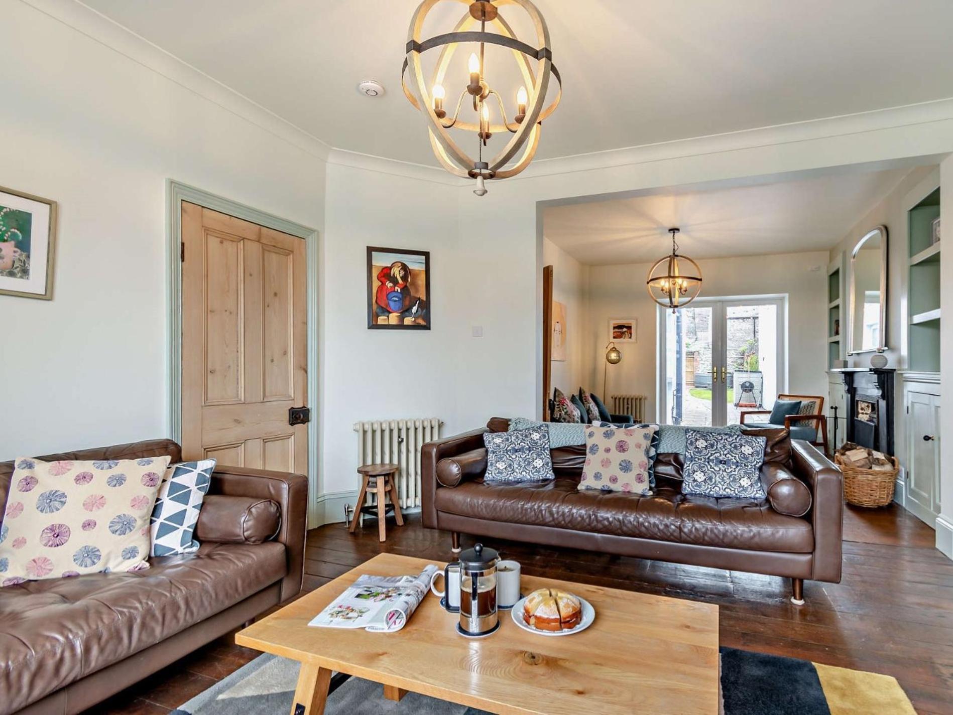 4 Bed In Fb193