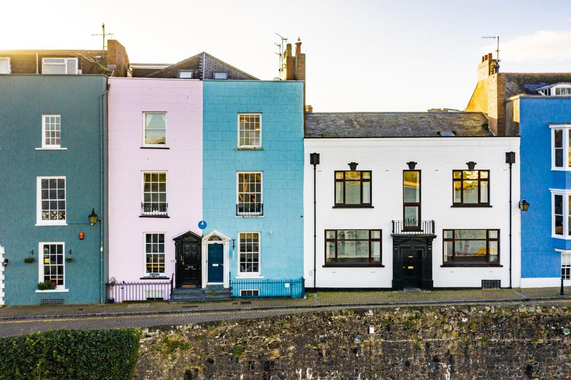 Kemendine Harbour View - Perfectly Positioned In Harbour Holiday home