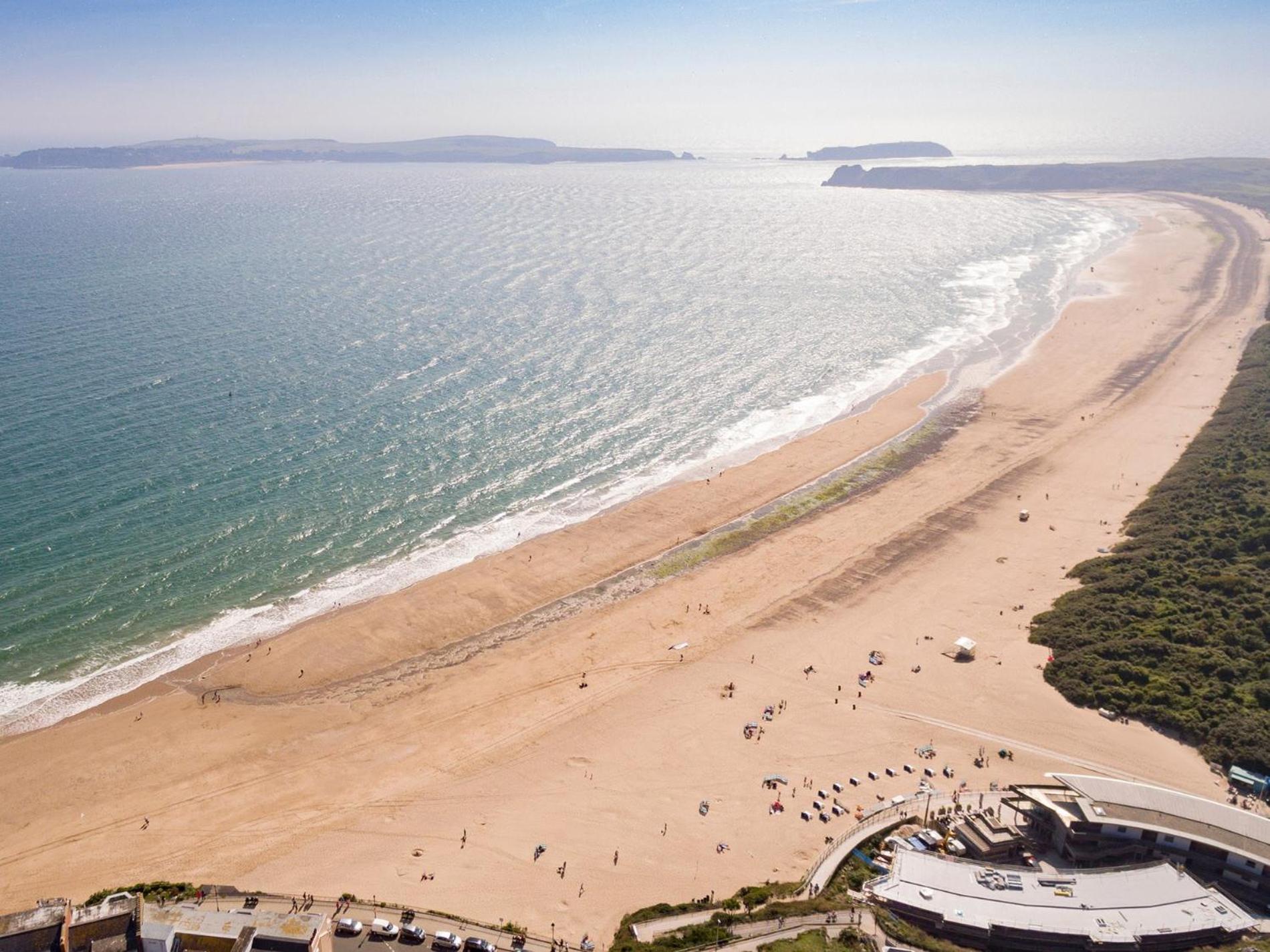 4 Bed In Fb193 * Tenby