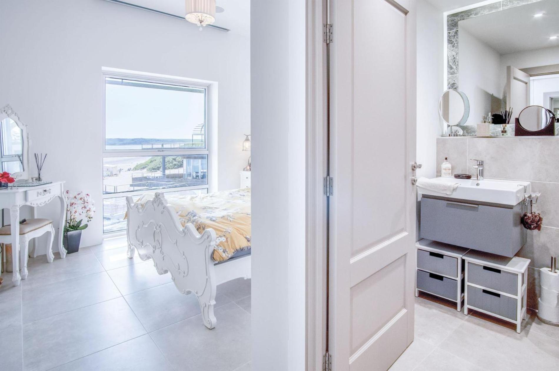 Waters Edge - 2 Bedroom - Apartment