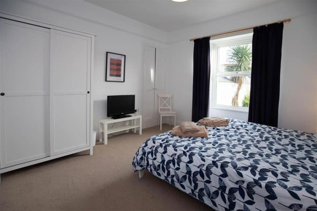 Holiday home Superbly Located Tenby