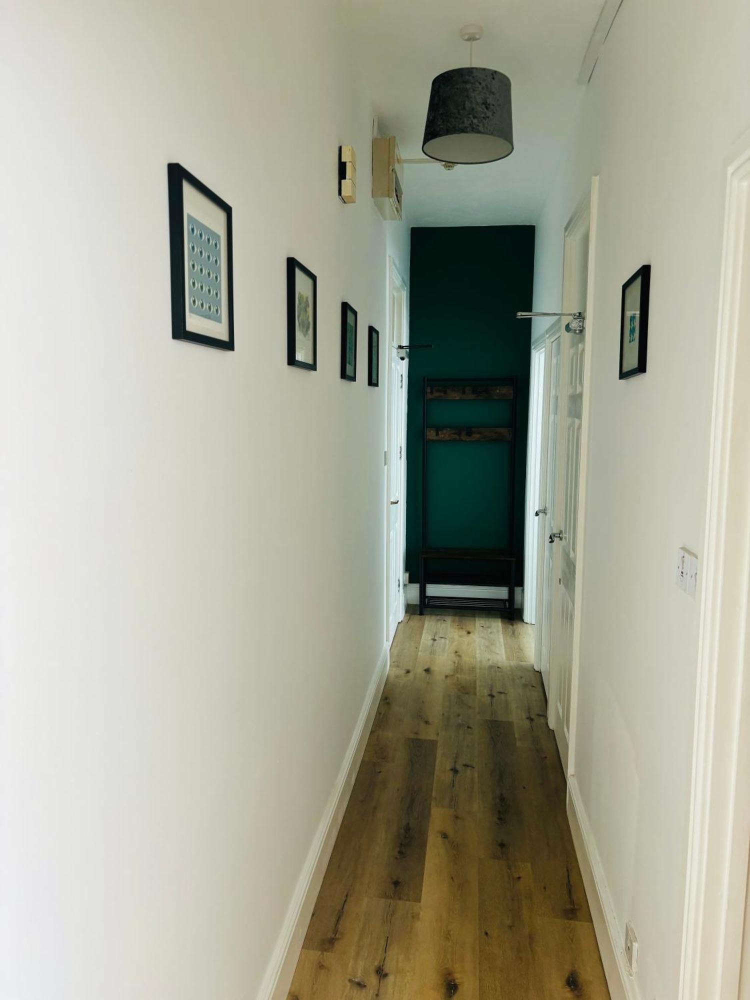 Apartment 2 Treasured Tenbyaprtmt In Town For 4 *