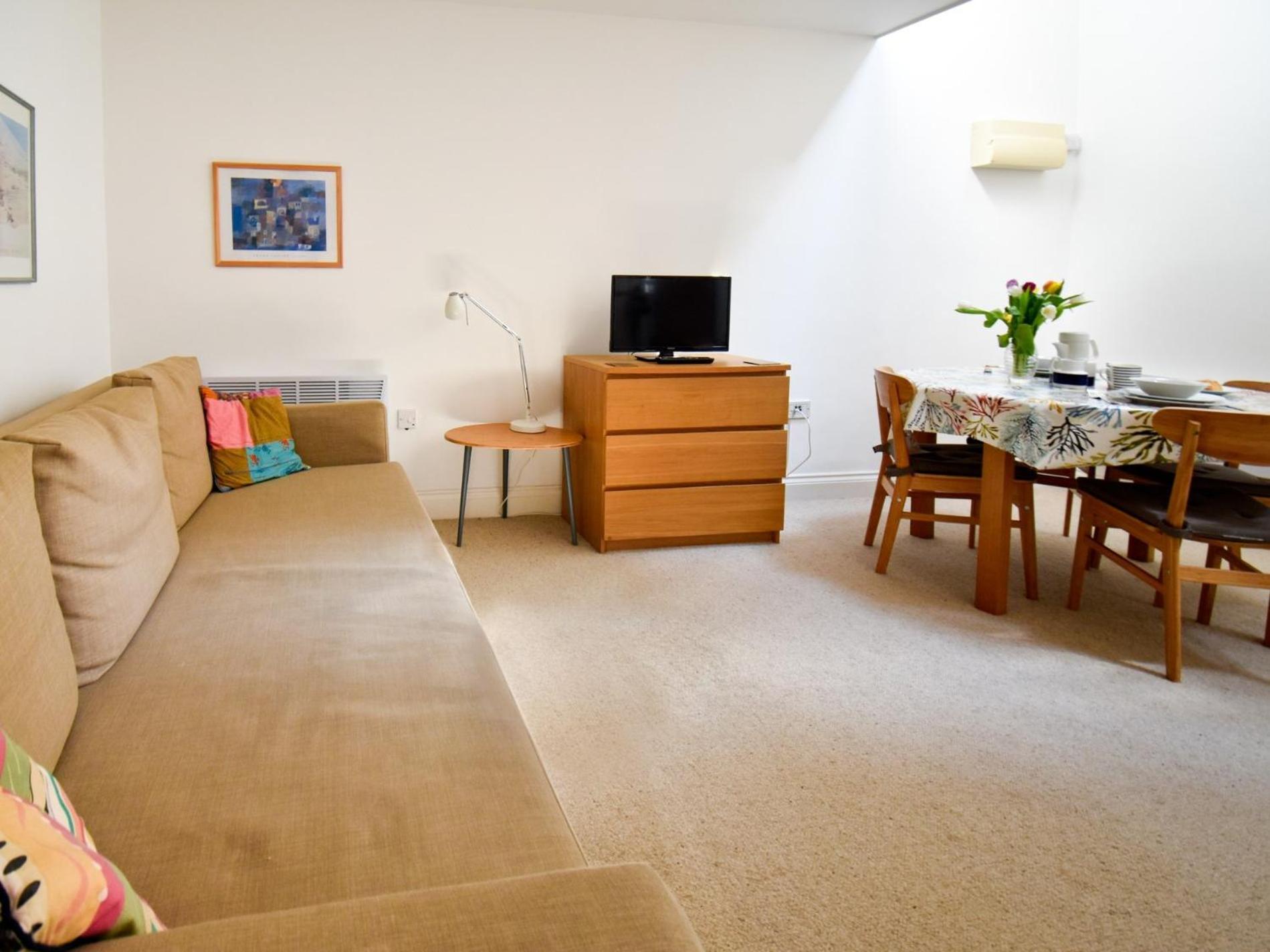 Apartment 1 Bed In Fb057 *