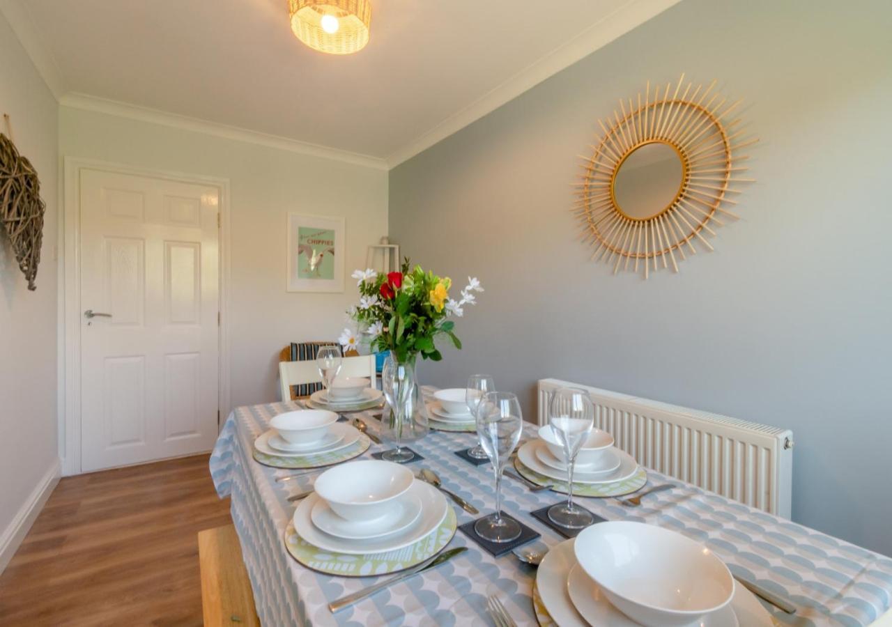 Oak View Tenby