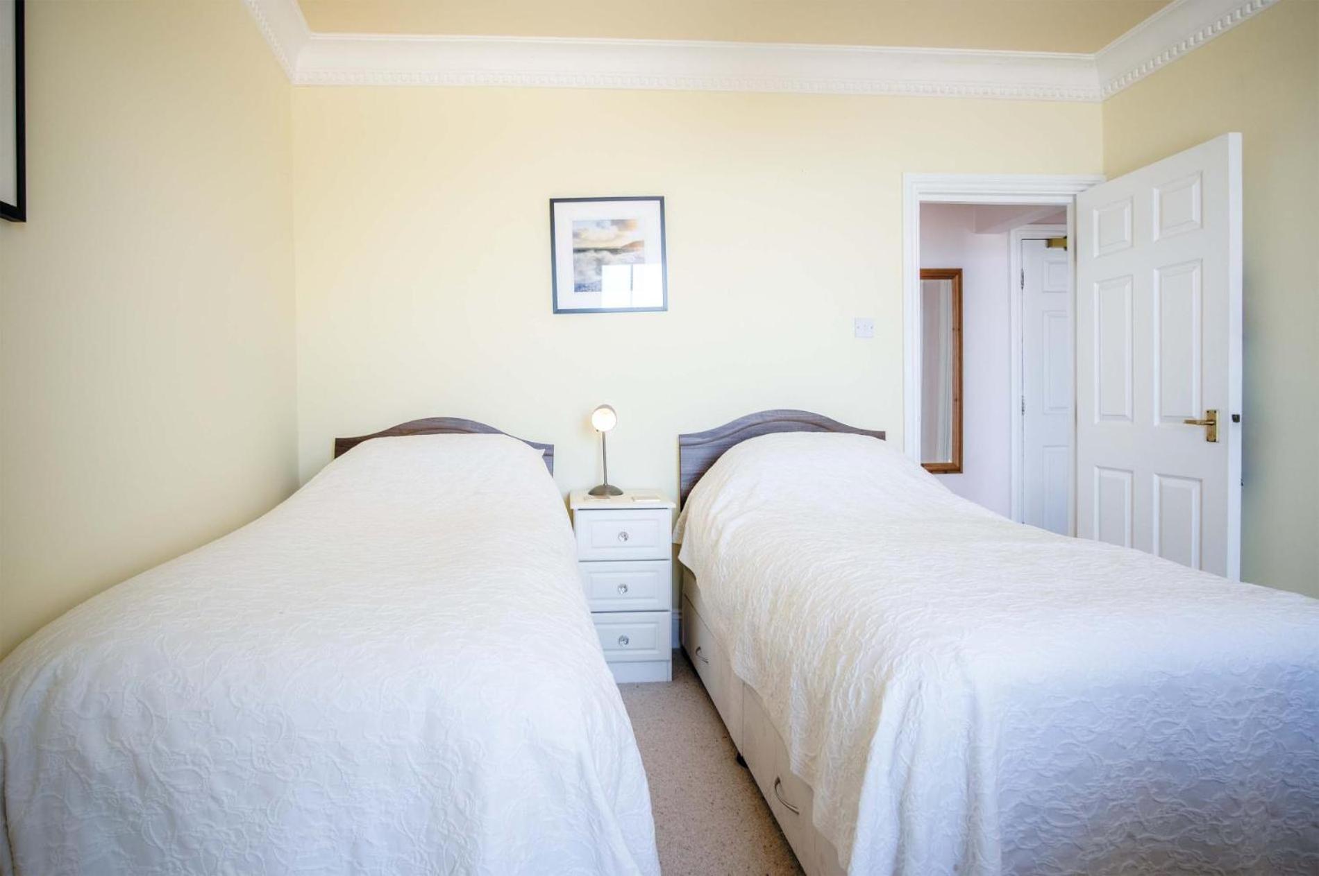 5 Belle Vue Court - 2 Bedroom -