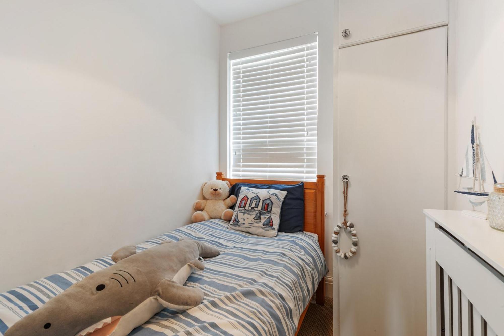 The Pennines - Close To Town And Shops * Tenby
