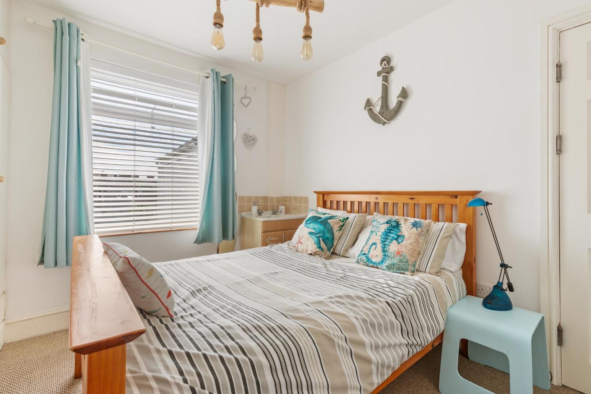The Pennines - Close To Town And Shops Holiday home *