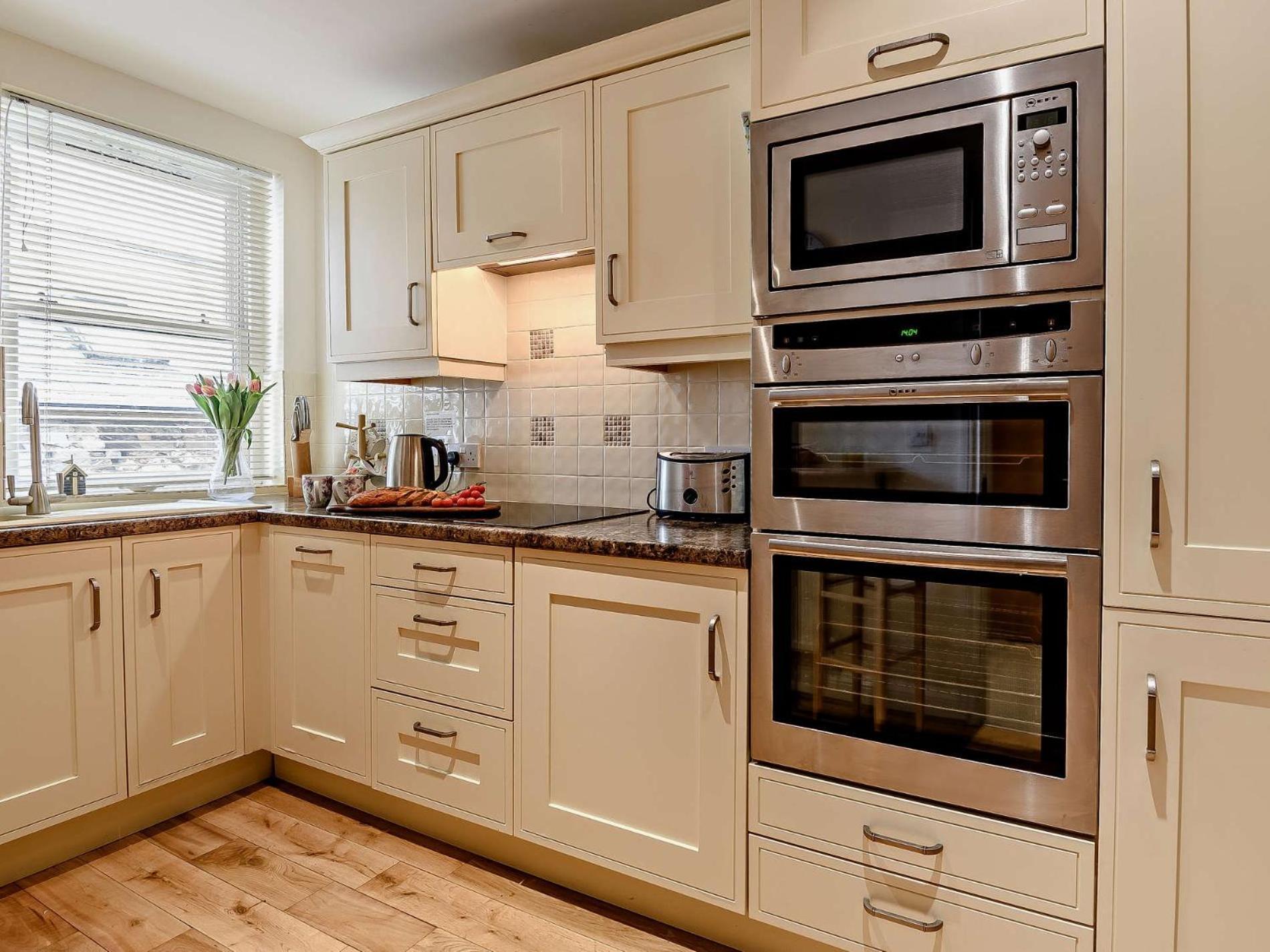 Apartment 3 Bed In Fb053