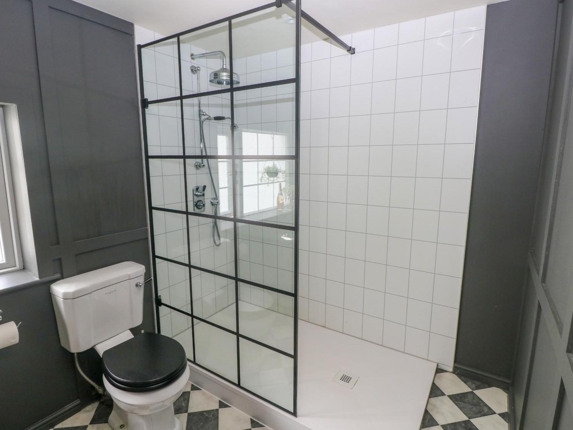 Bay View Apartment