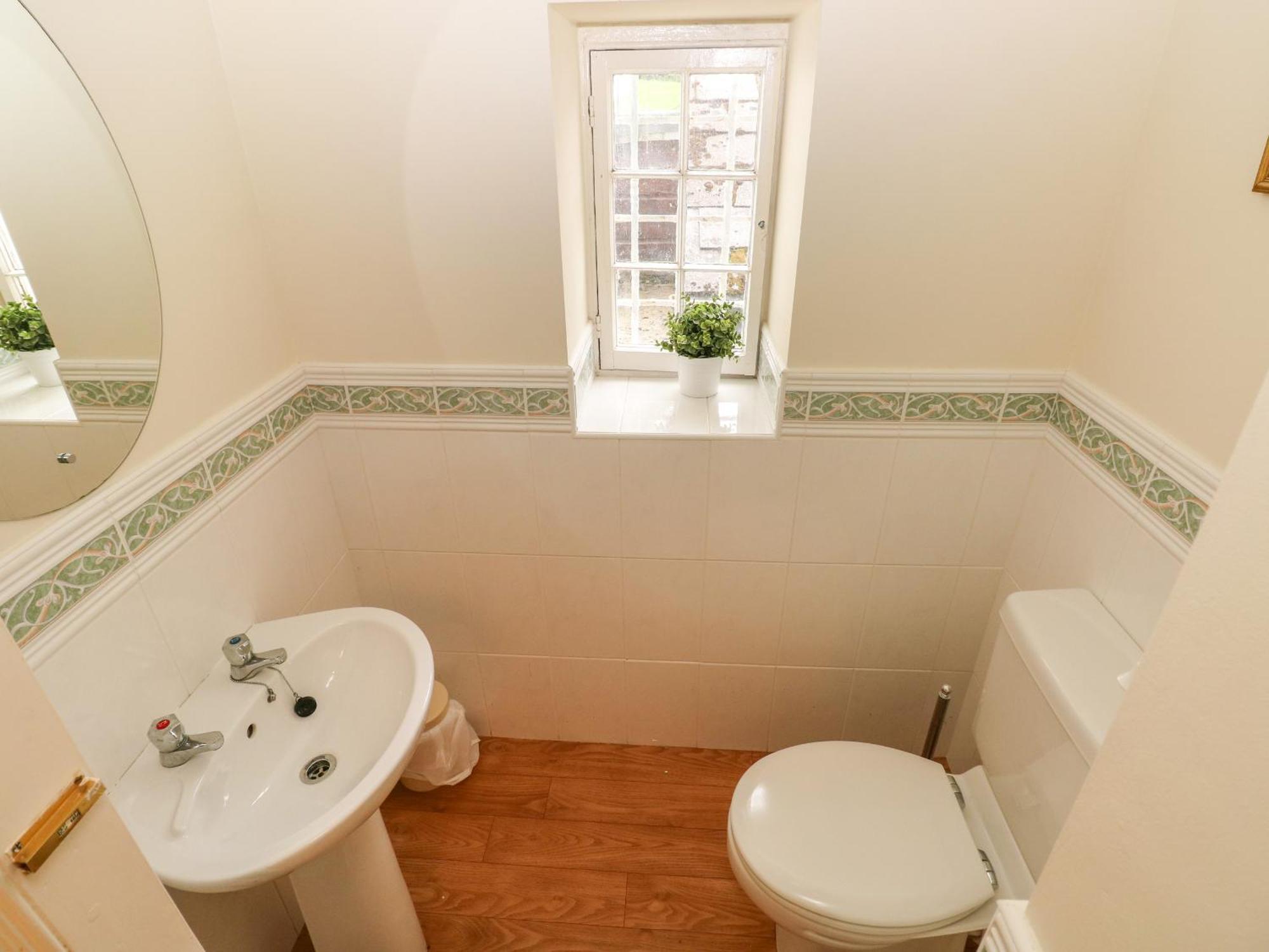 Bay View Apartment Tenby