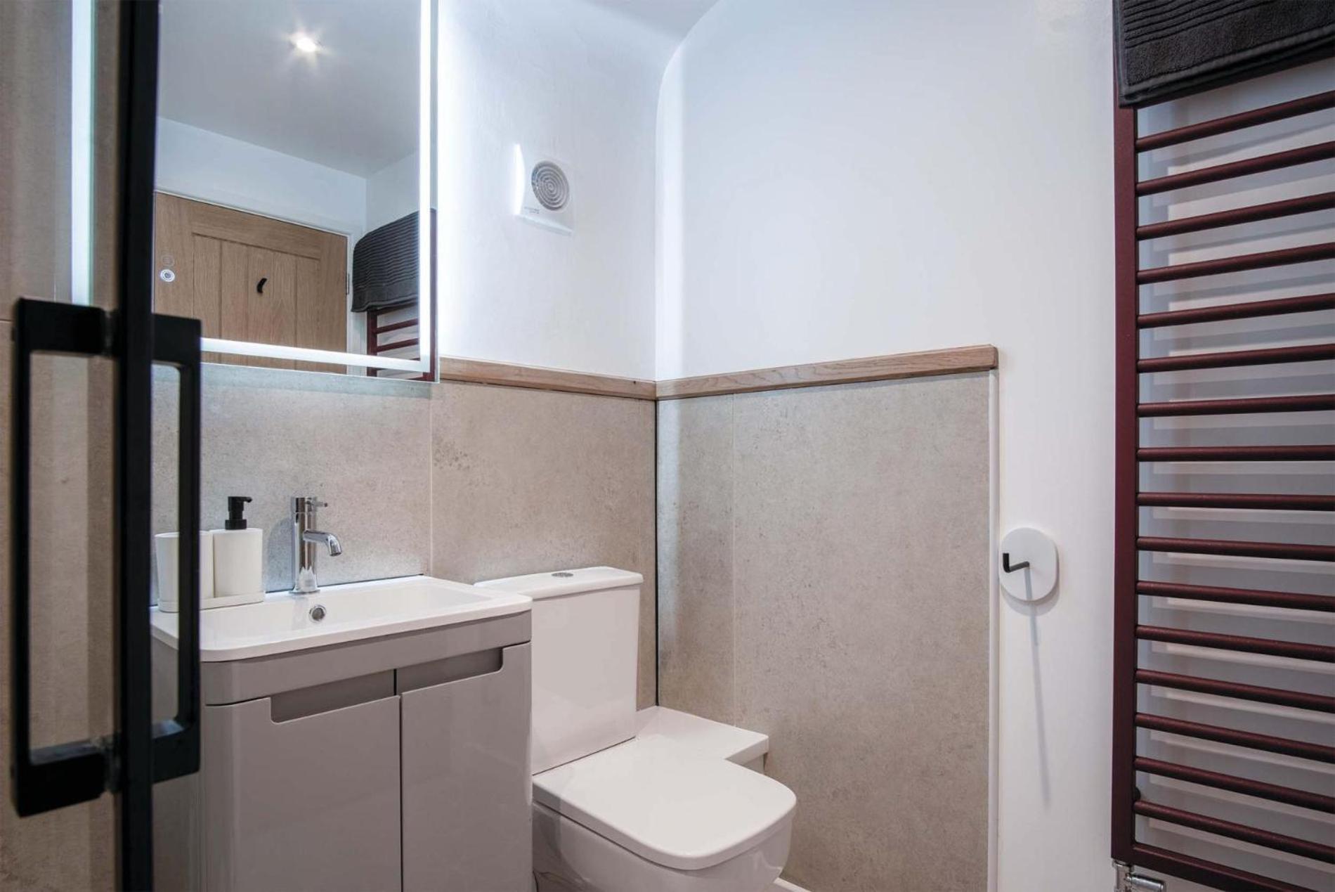 Flat 2 - 1 Bedroom - *
