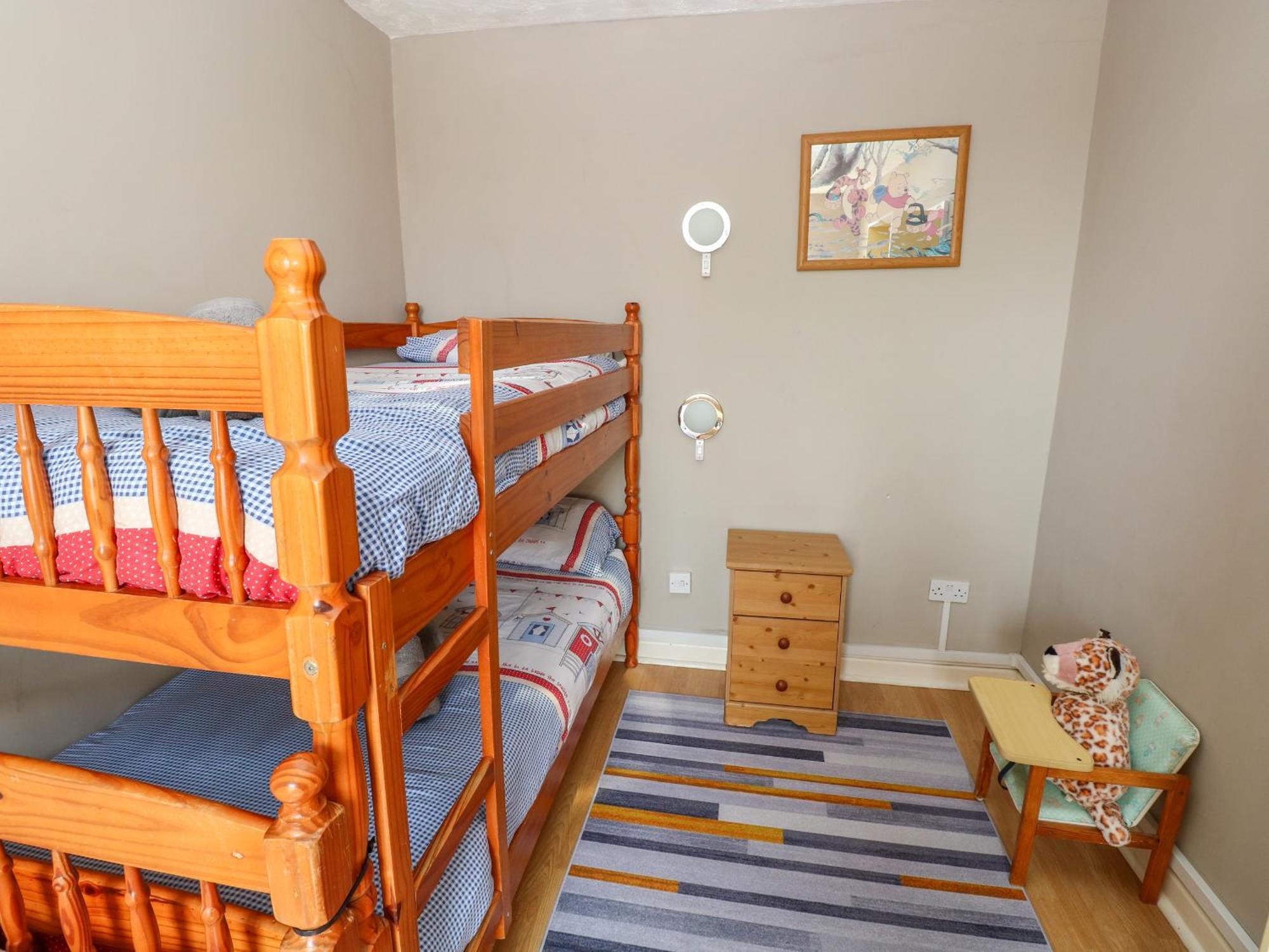 Hilton Snug * Tenby