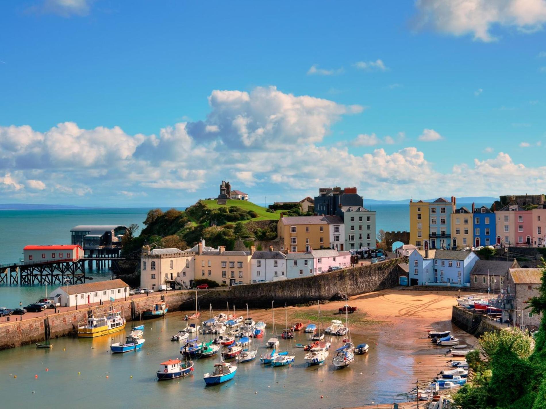 Holiday home 4 Bed In Fb003 Tenby
