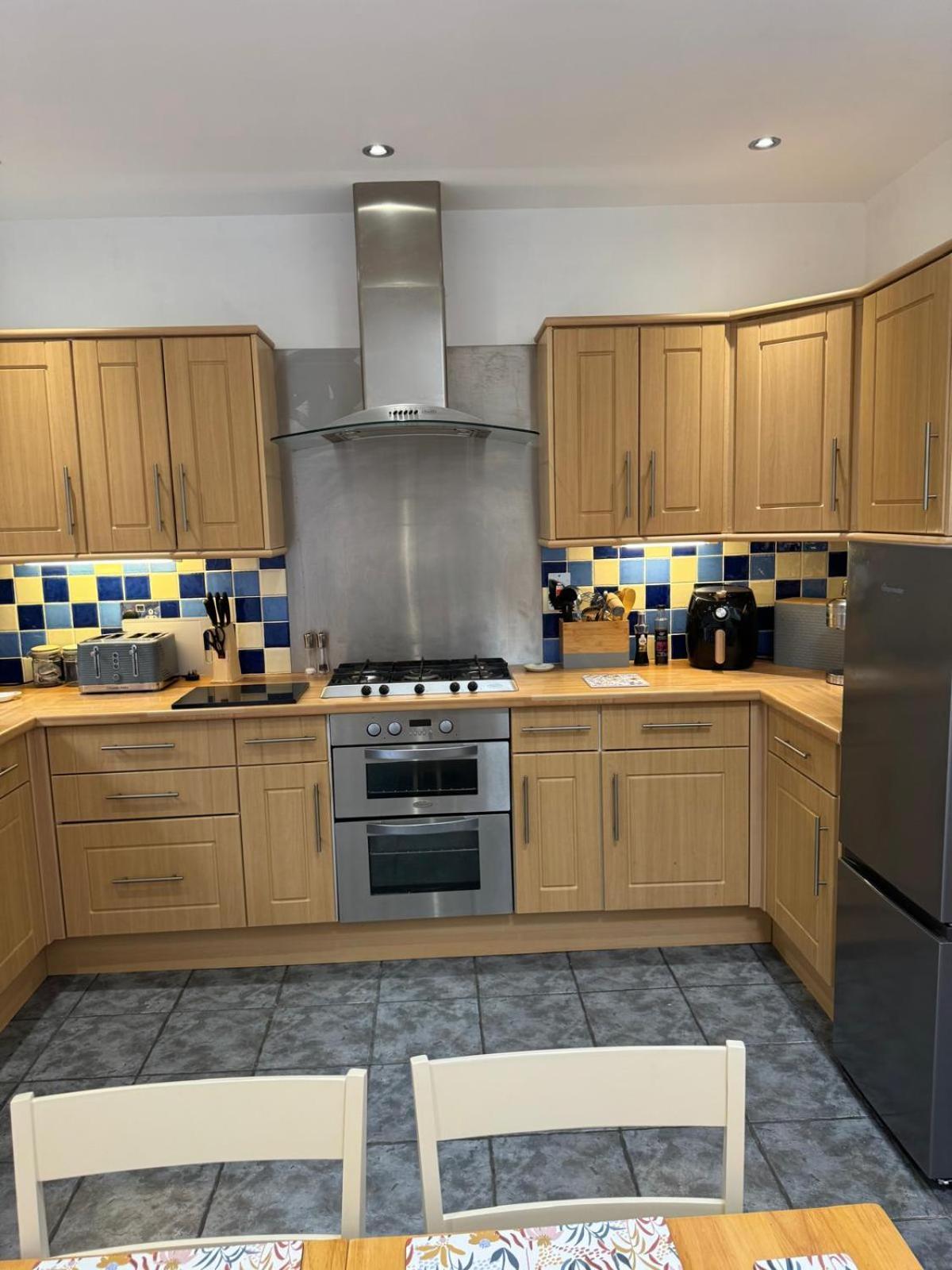 2 Somerset * Tenby