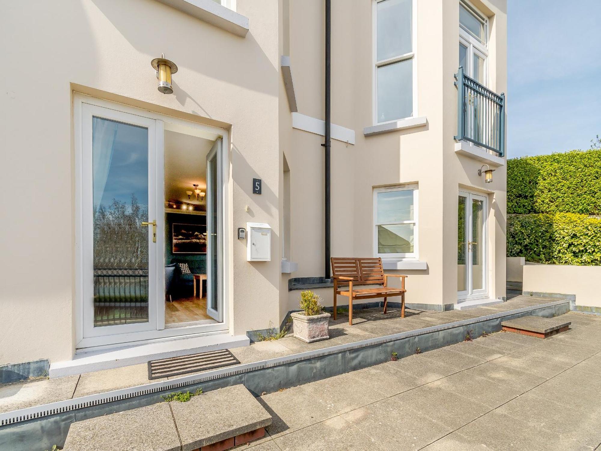 Holiday home Bryn Y Mor Tenby
