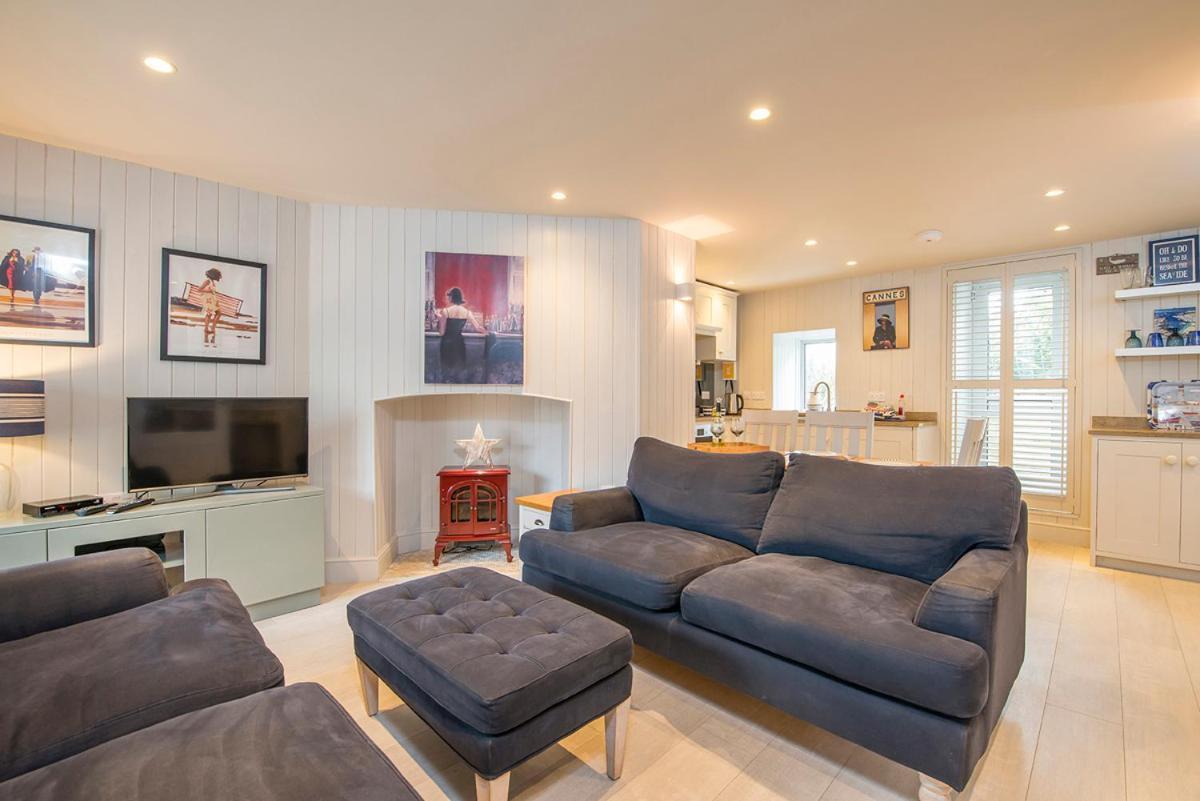 Apartment Lower Deck Tenby