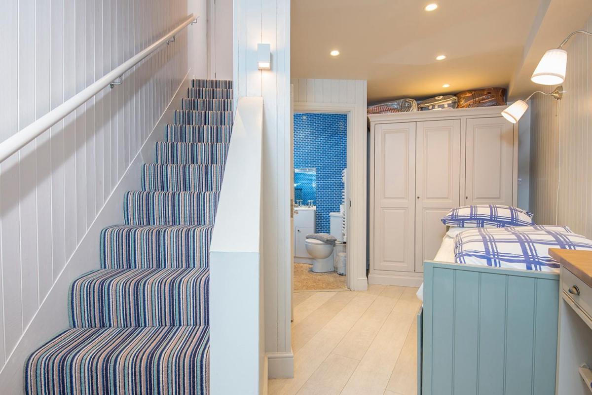 Lower Deck *