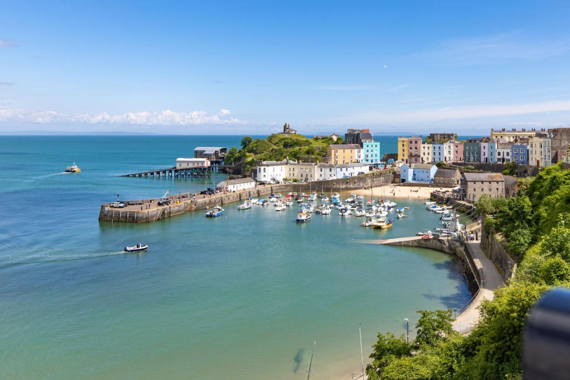 The Lookout At Goscar - Perfectly Positioned With Views Tenby