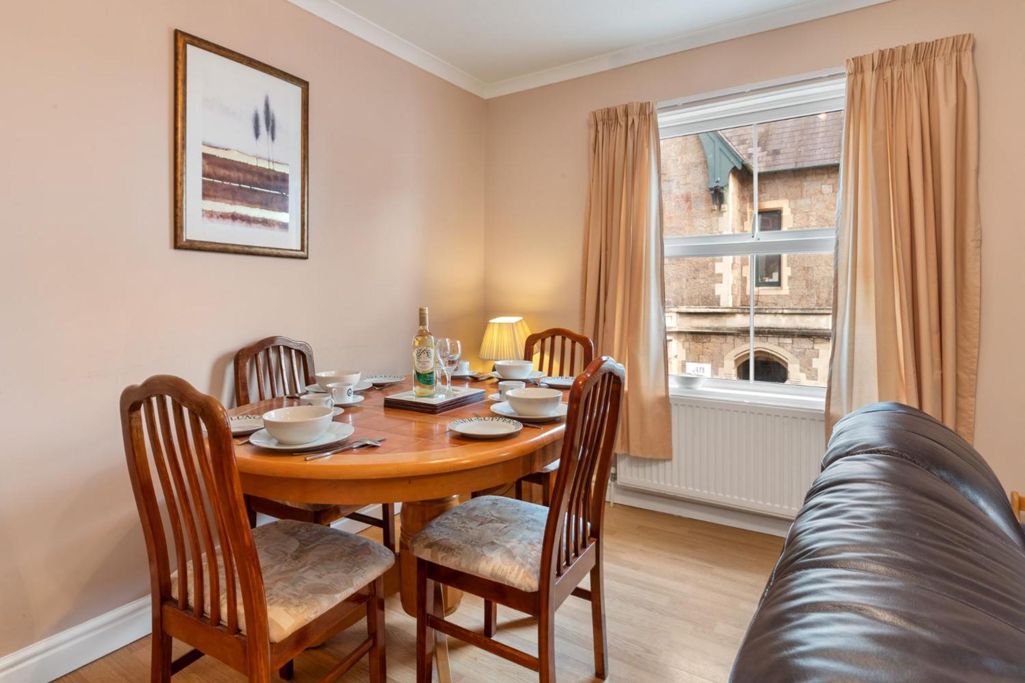 Arcadia House - Close To Beaches Harbour And Town * Tenby