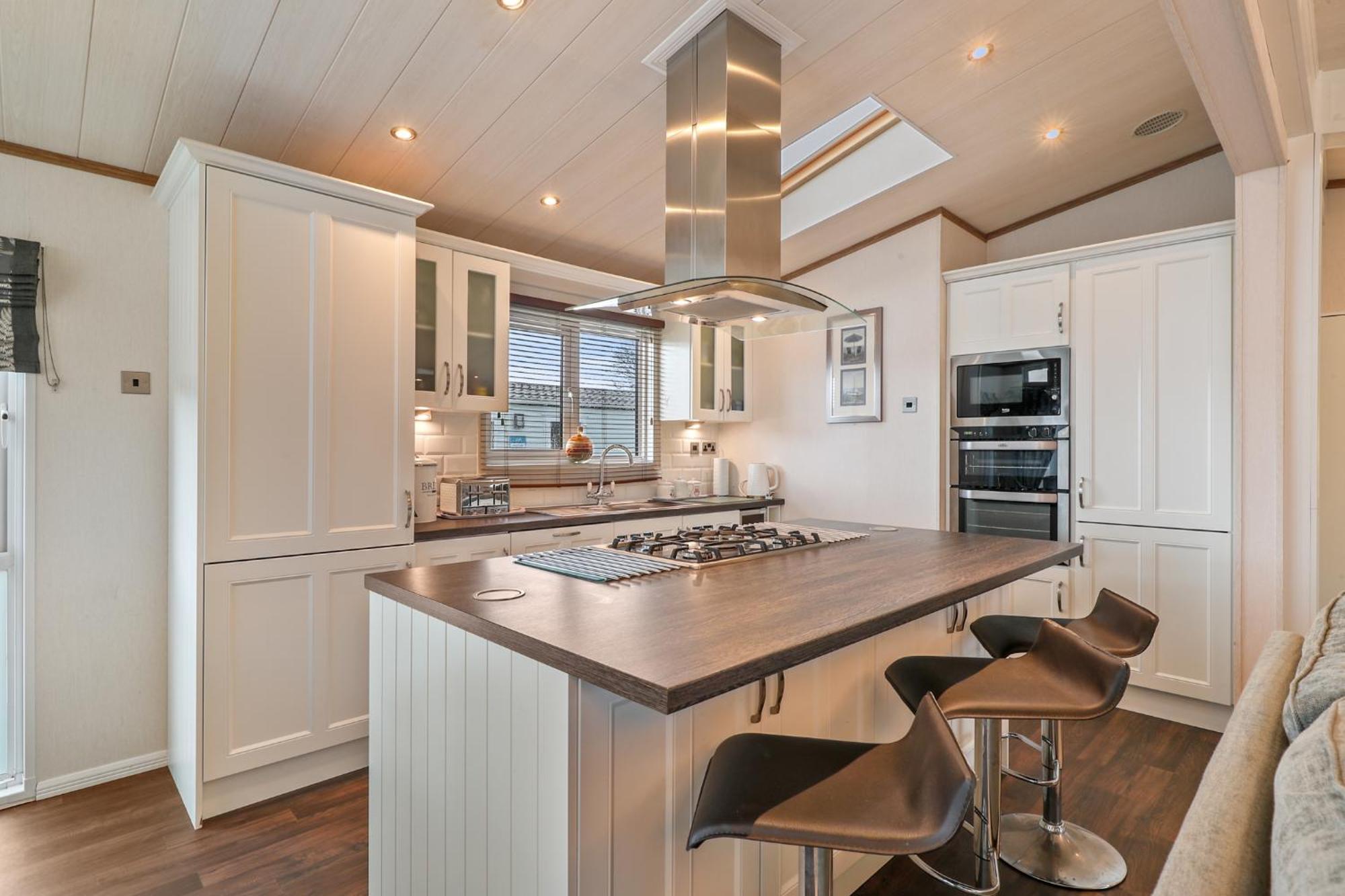 Cormorant - Luxury Close To The *