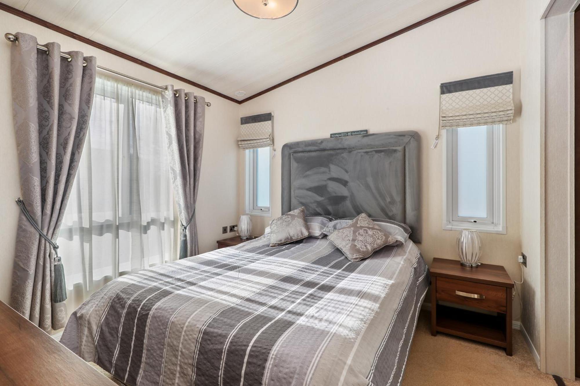 Cormorant - Luxury Close To The *