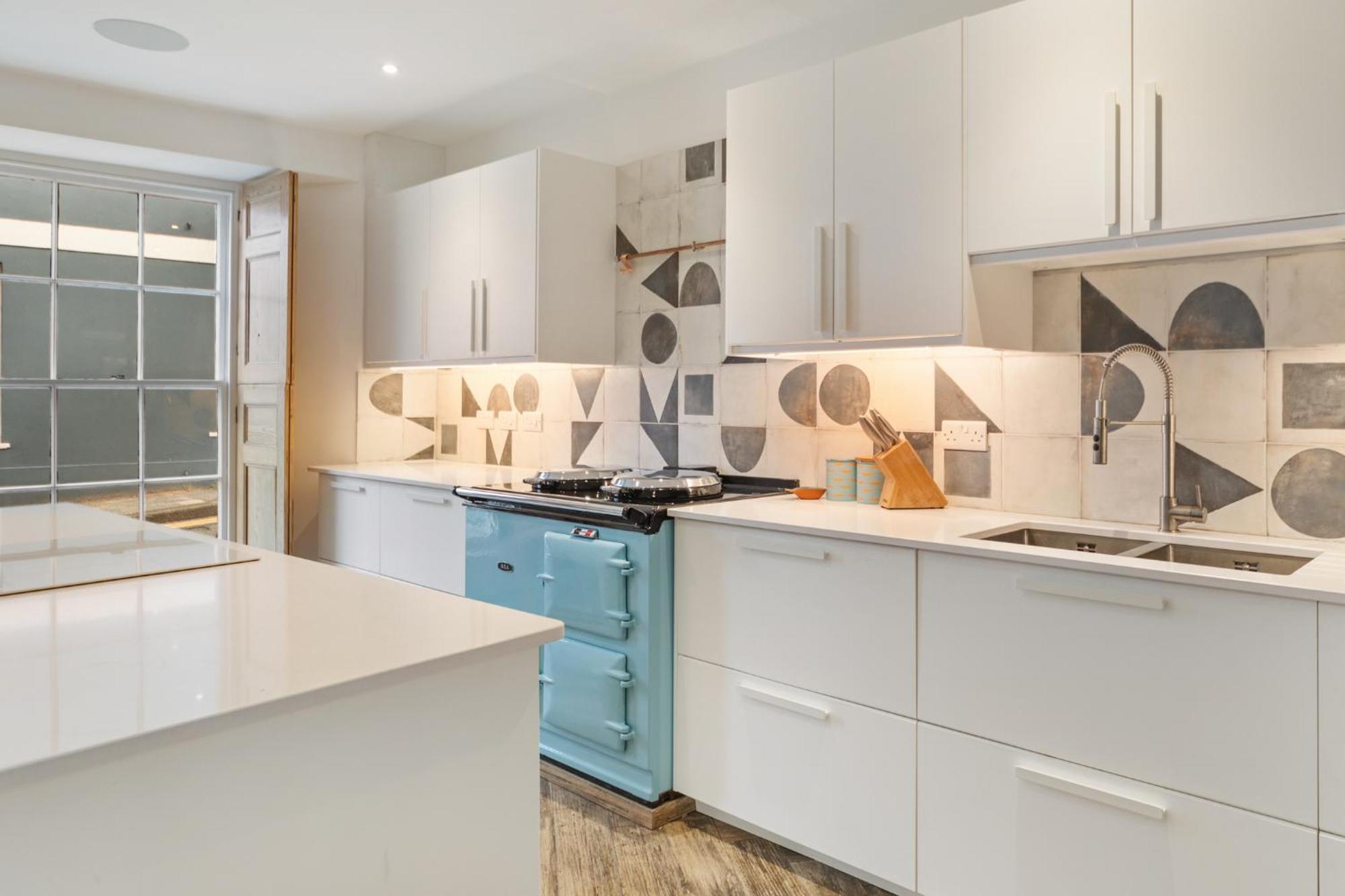 Windermere House - Sea Views Town Centre Tenby