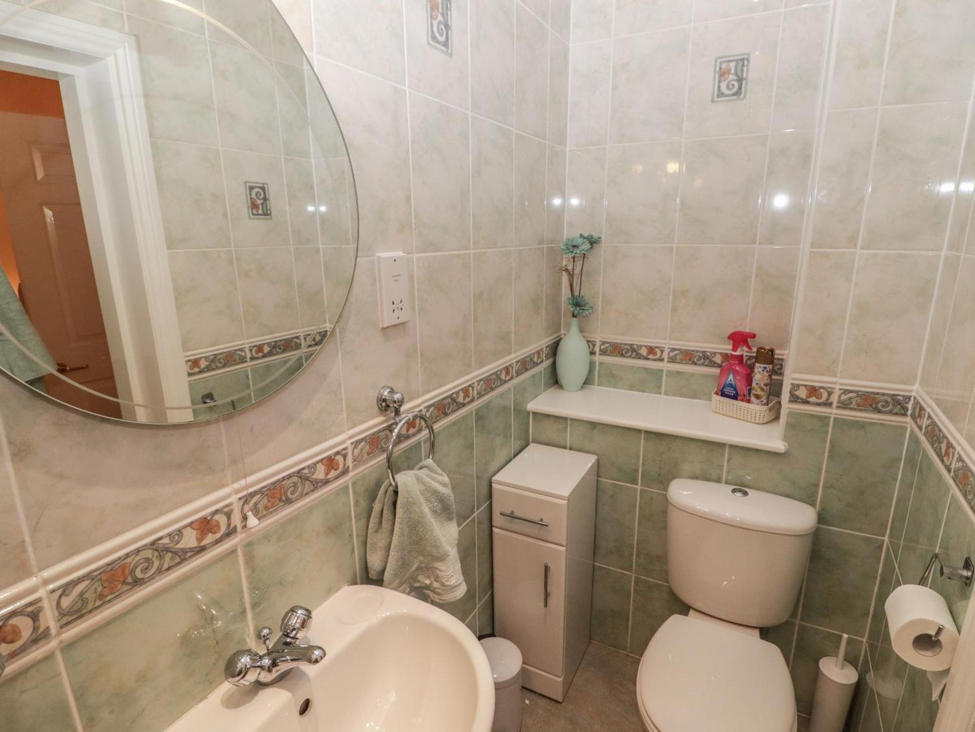Flat 7 Mansion House *