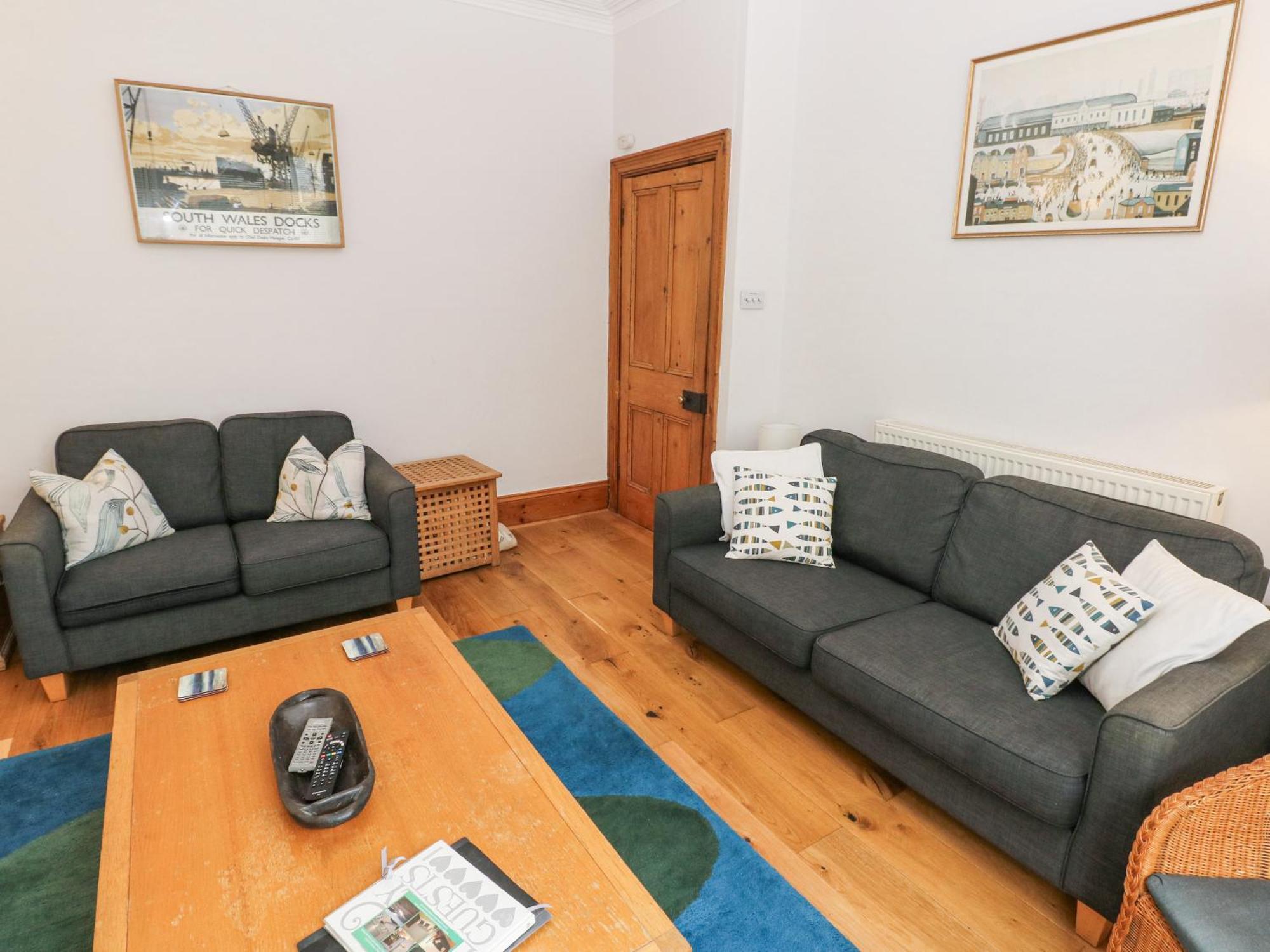 Holiday home Aubrey Tenby