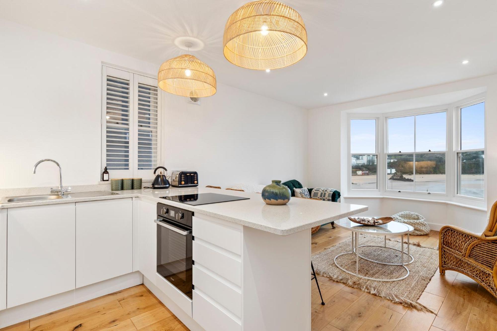 Azure - Spectacular Sea And Harbour Views * Tenby