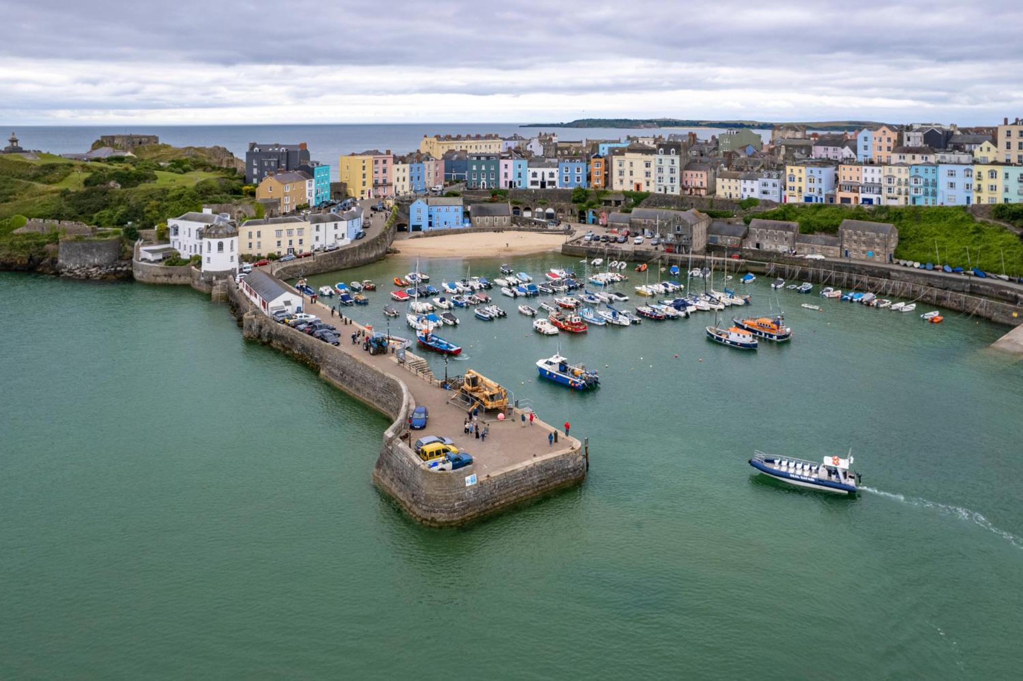Azure - Spectacular Sea And Harbour Views *