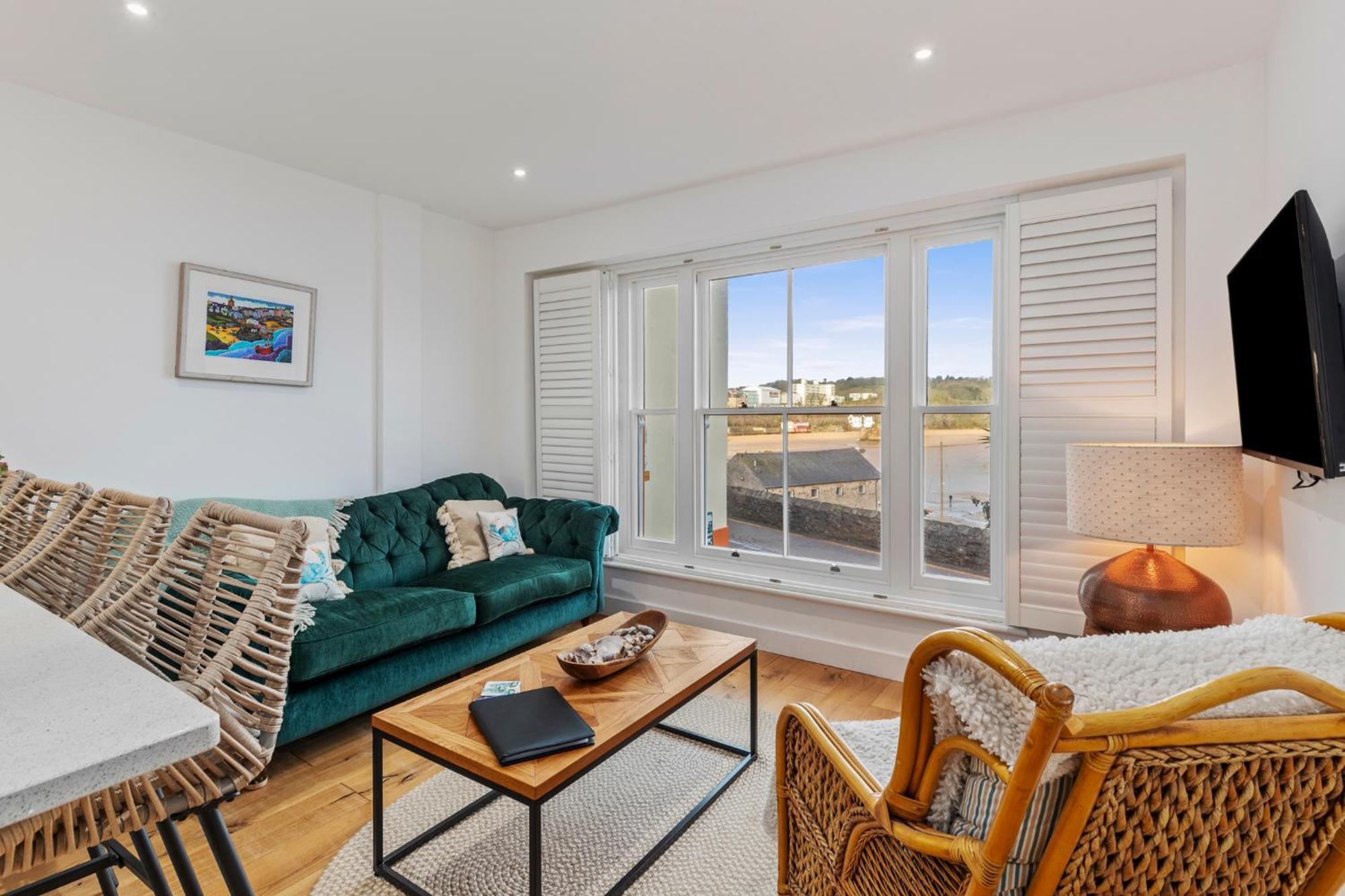 Apartment Midnight - Spectacular Sea And Harbour Views Tenby