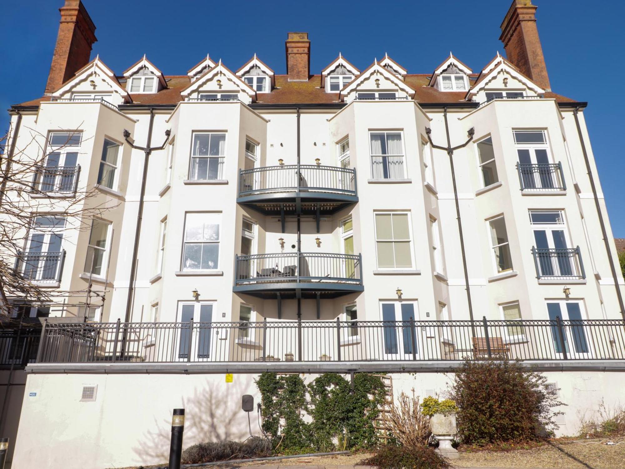 Flat 7 Mansion House Apartment *