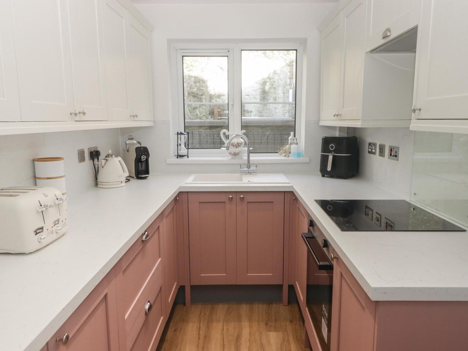 3 Somerset Place