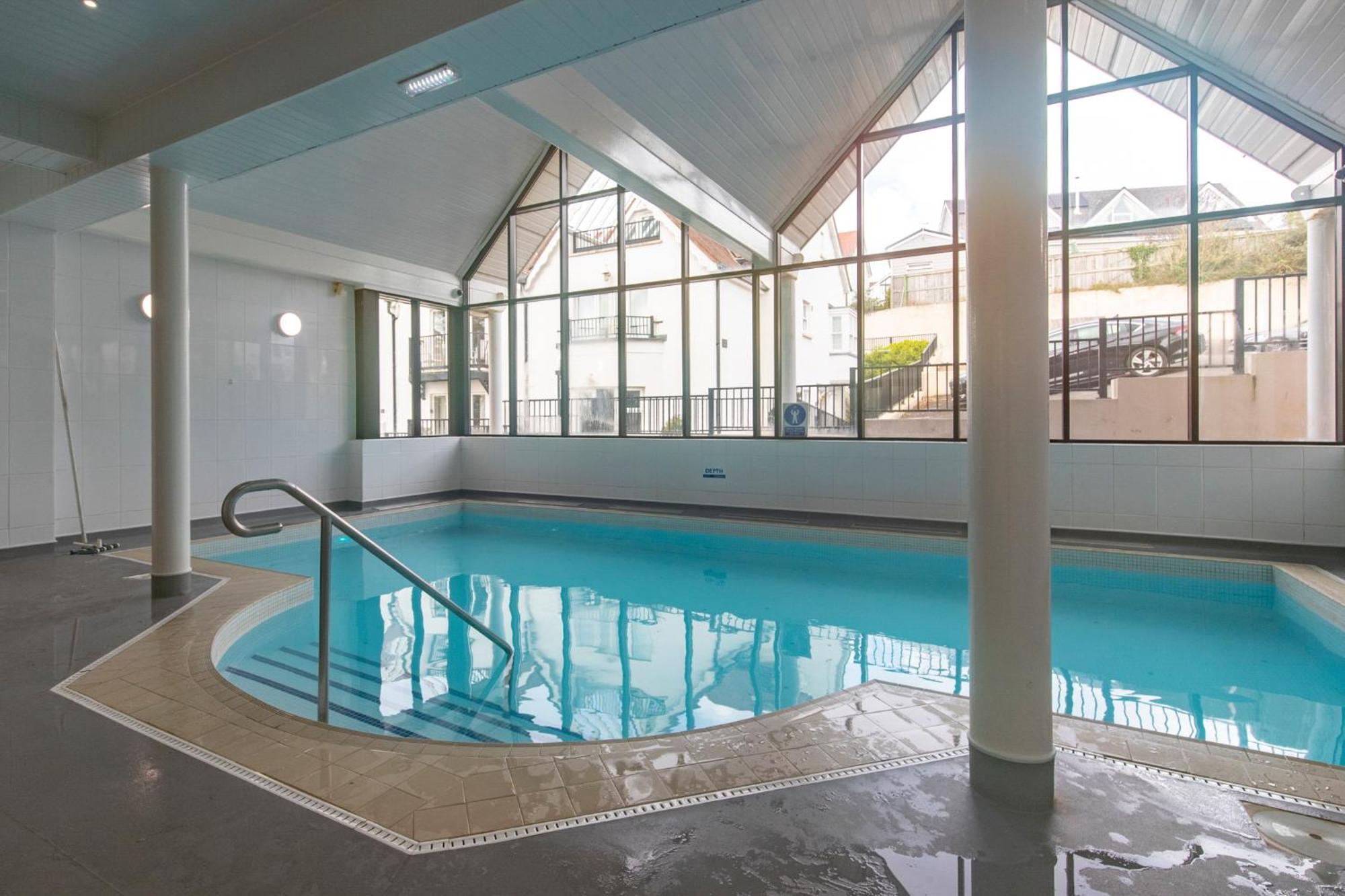 Apartment 10 Mansion House - Indoor Pool Sea Views Gym *