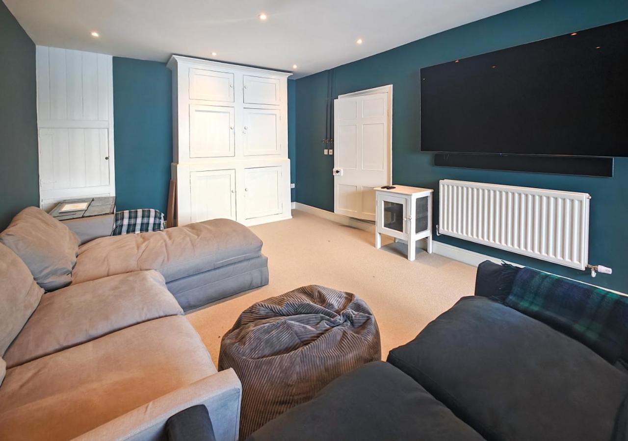 Belle Vue House Holiday home *