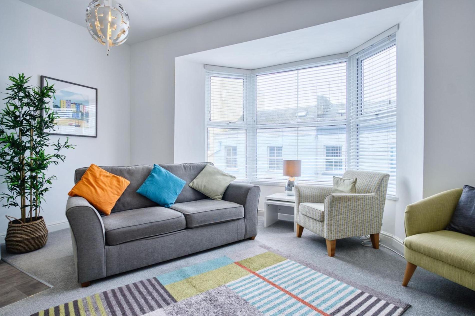 Bay View - 2 Bedroom - Apartment Tenby