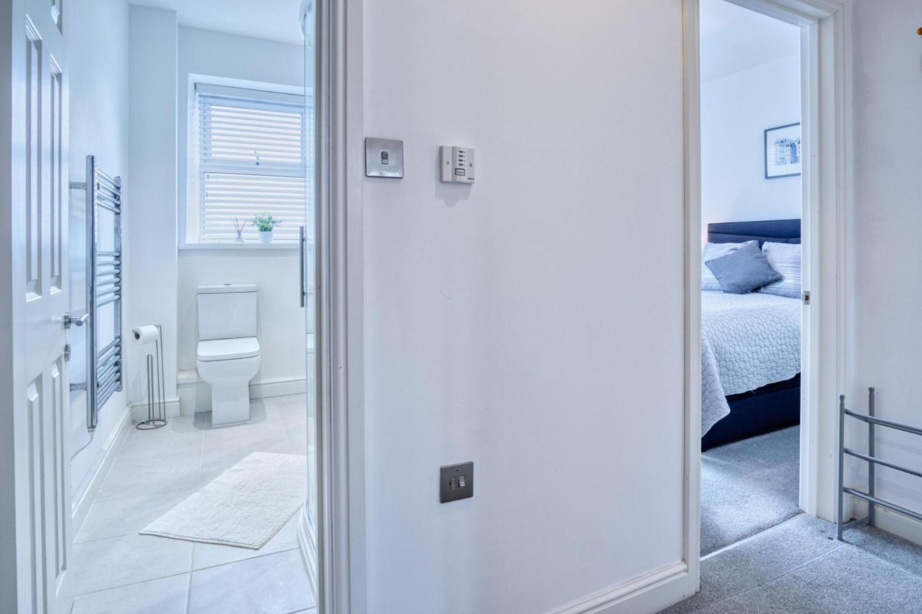 Bay View - 2 Bedroom - *