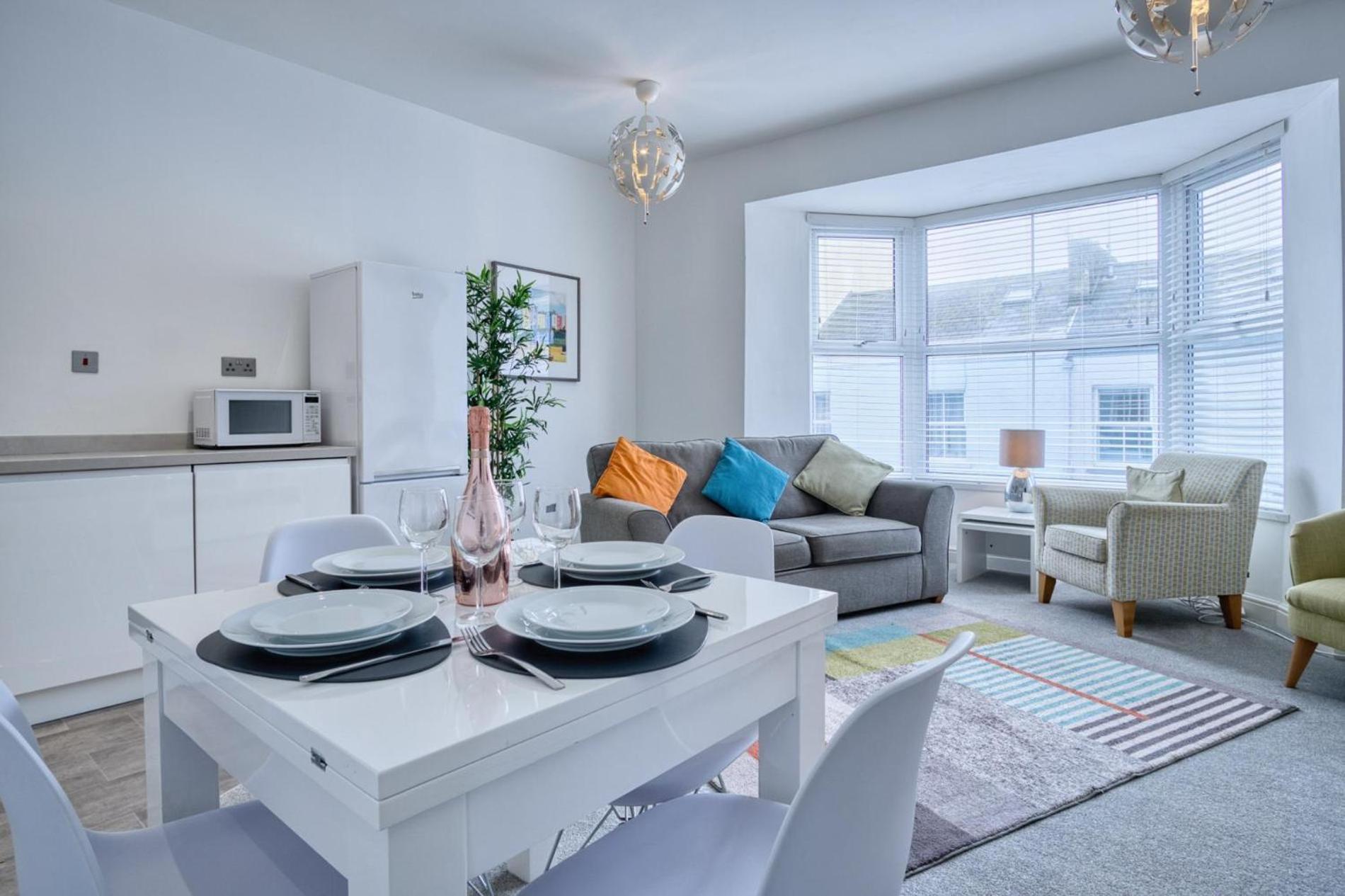 Apartment Bay View - 2 Bedroom - *
