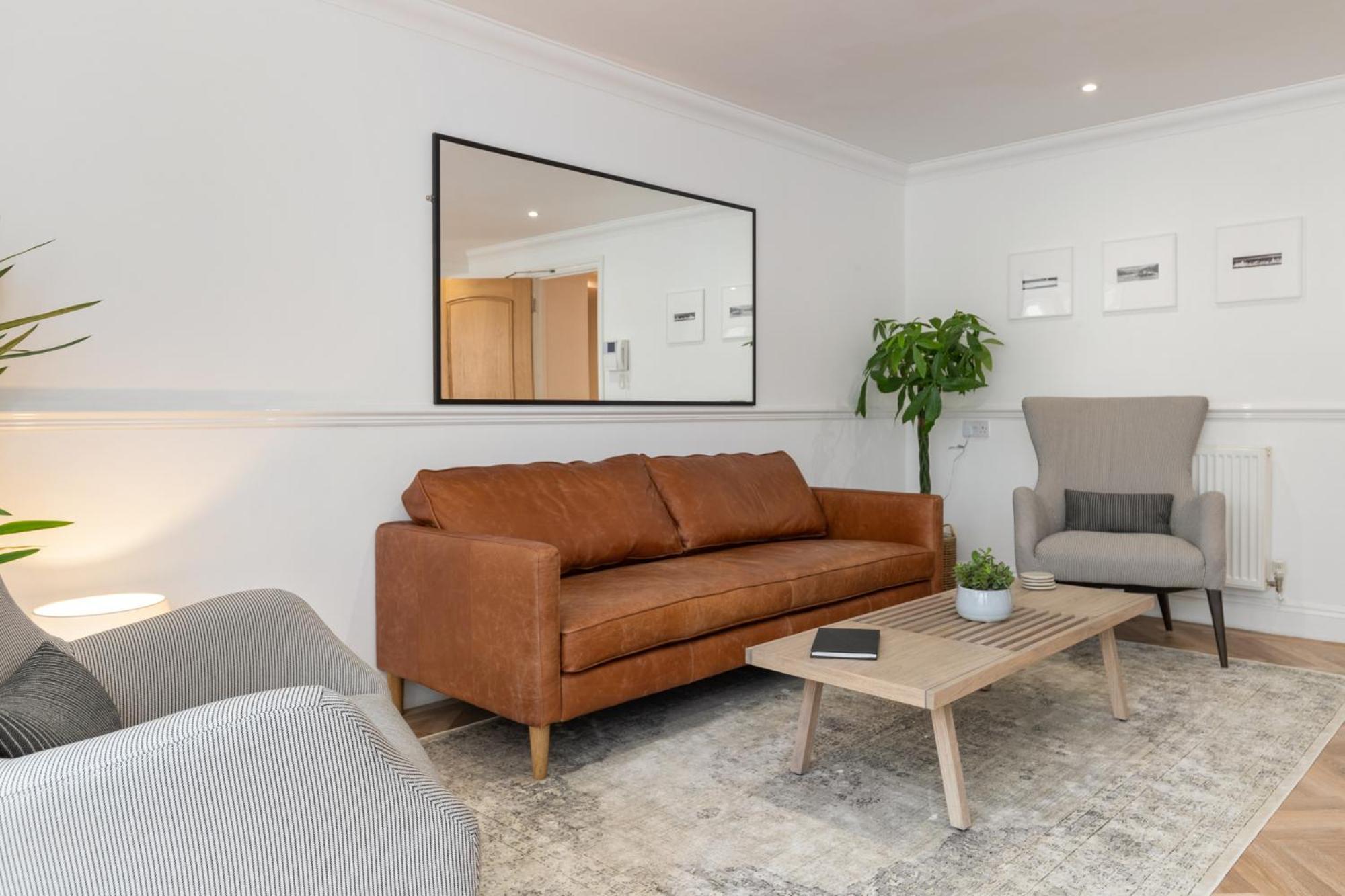 Apartment 2 South Court -