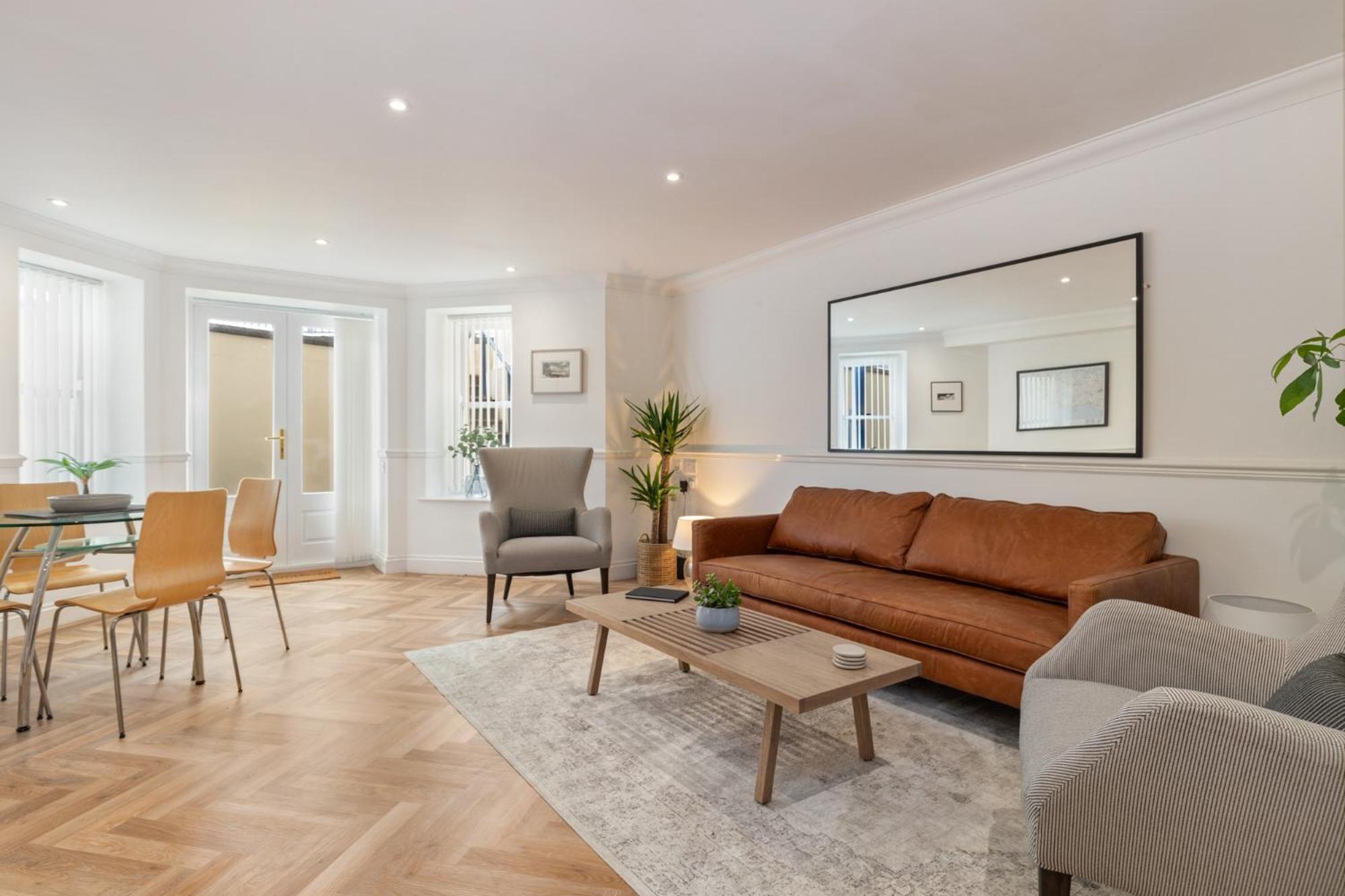 2 South Court - Apartment *