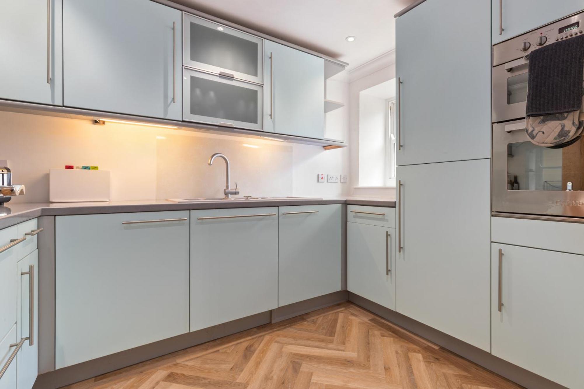 2 South Court - Apartment Tenby