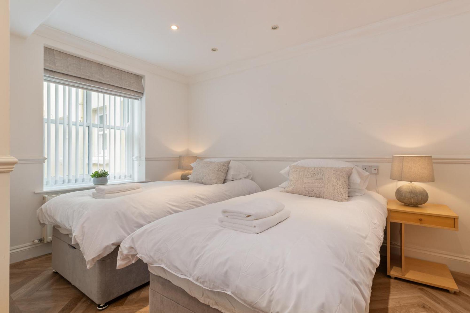 2 South Court - Apartment
