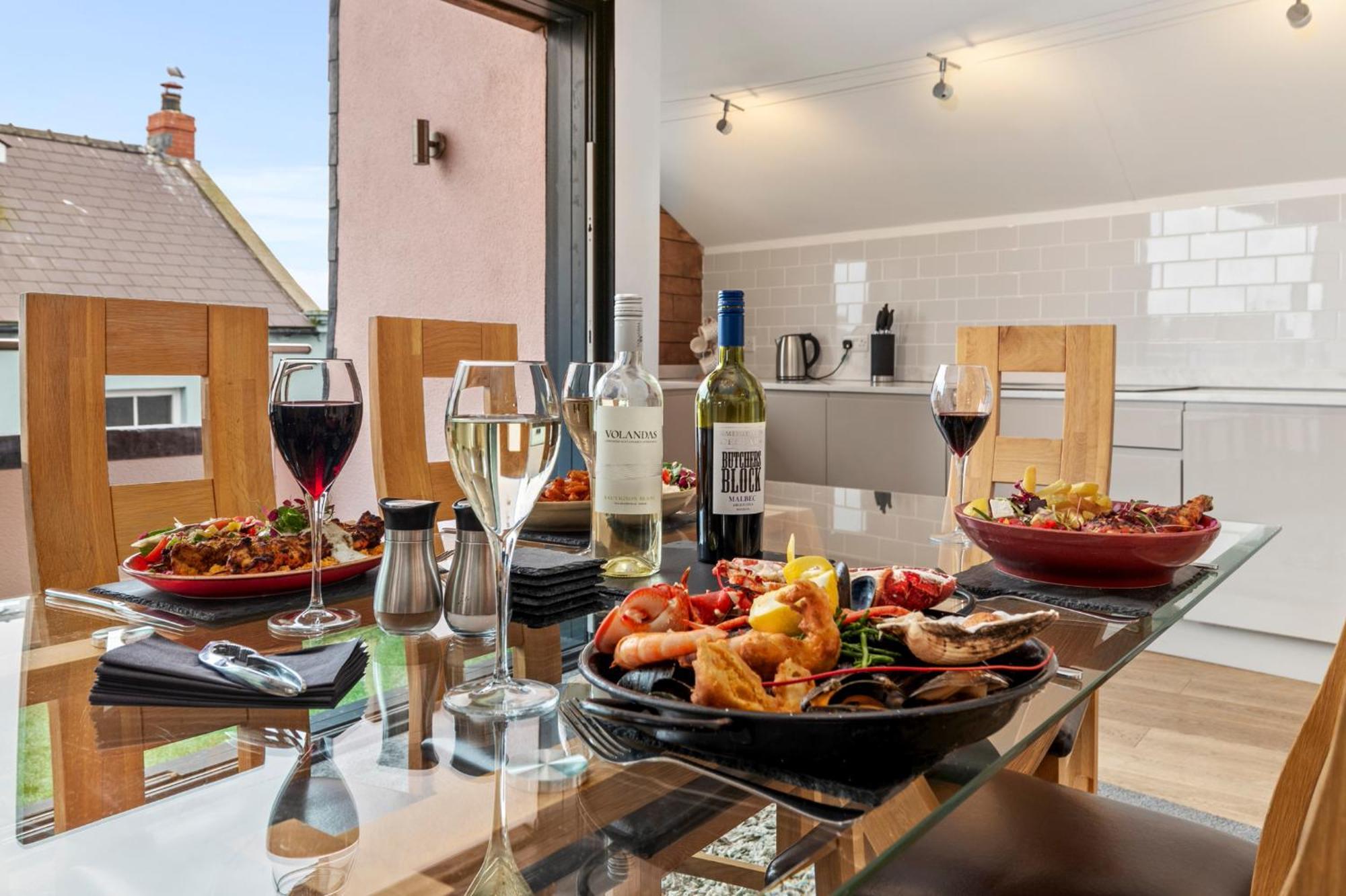 Billycan Penthouse - Town Centre * Tenby