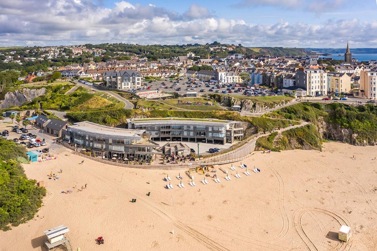 16 Waters Edge Tenby